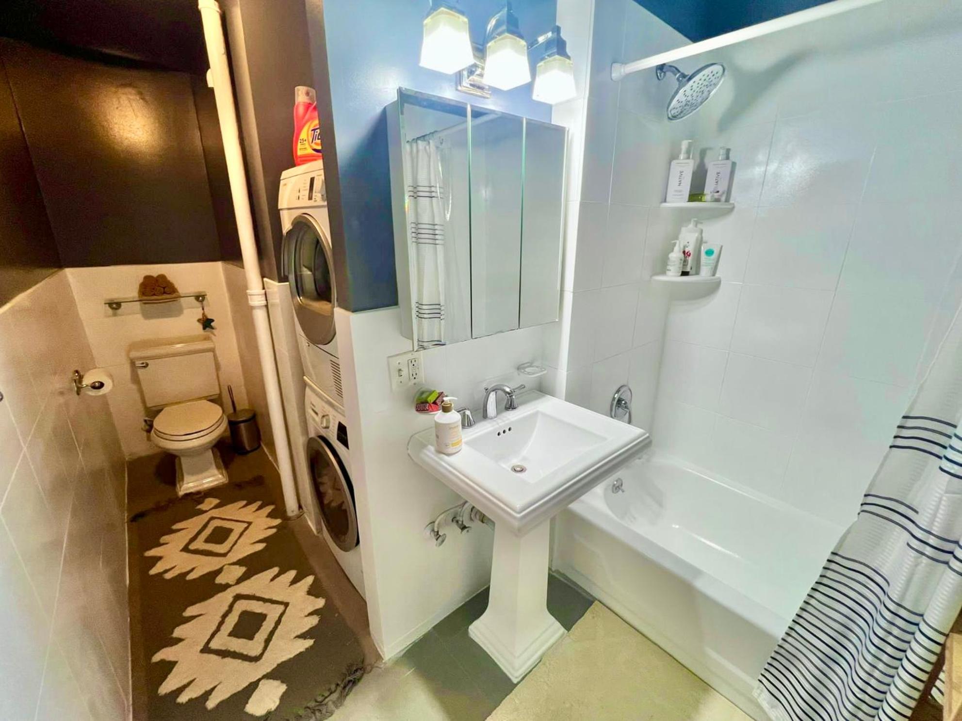 Luxury 1BD Unit in Midtown West