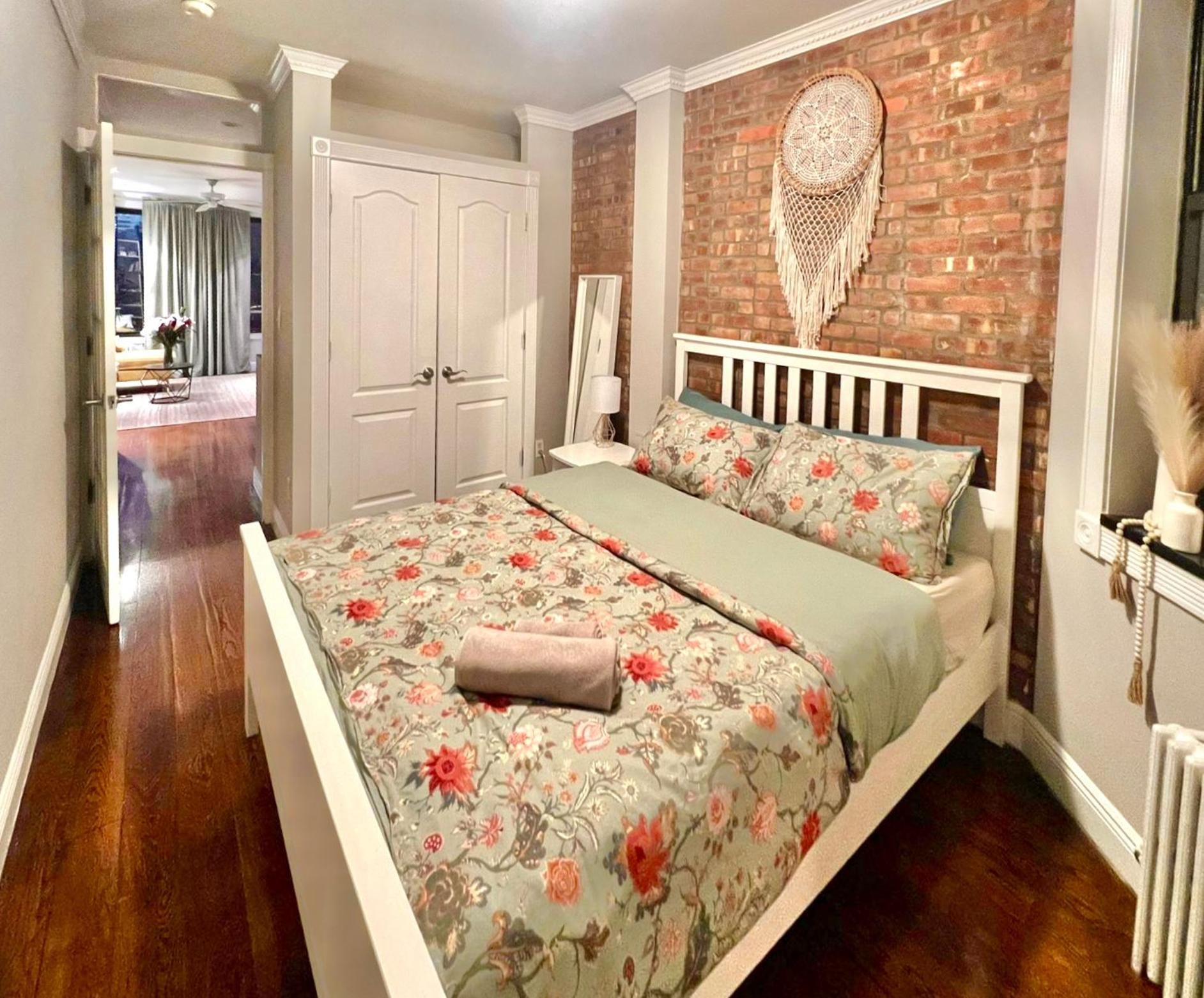 Luxury 1BD Unit in Midtown West
