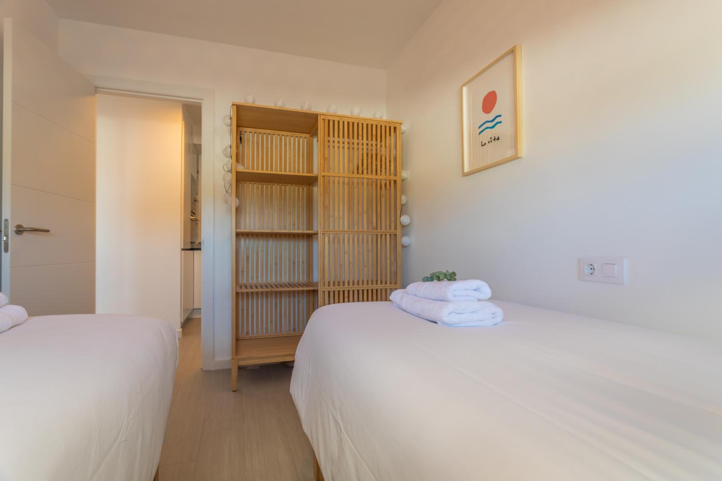Gran terraza con vistas, Piscina & WIFI - Aparcamiento privado view 5