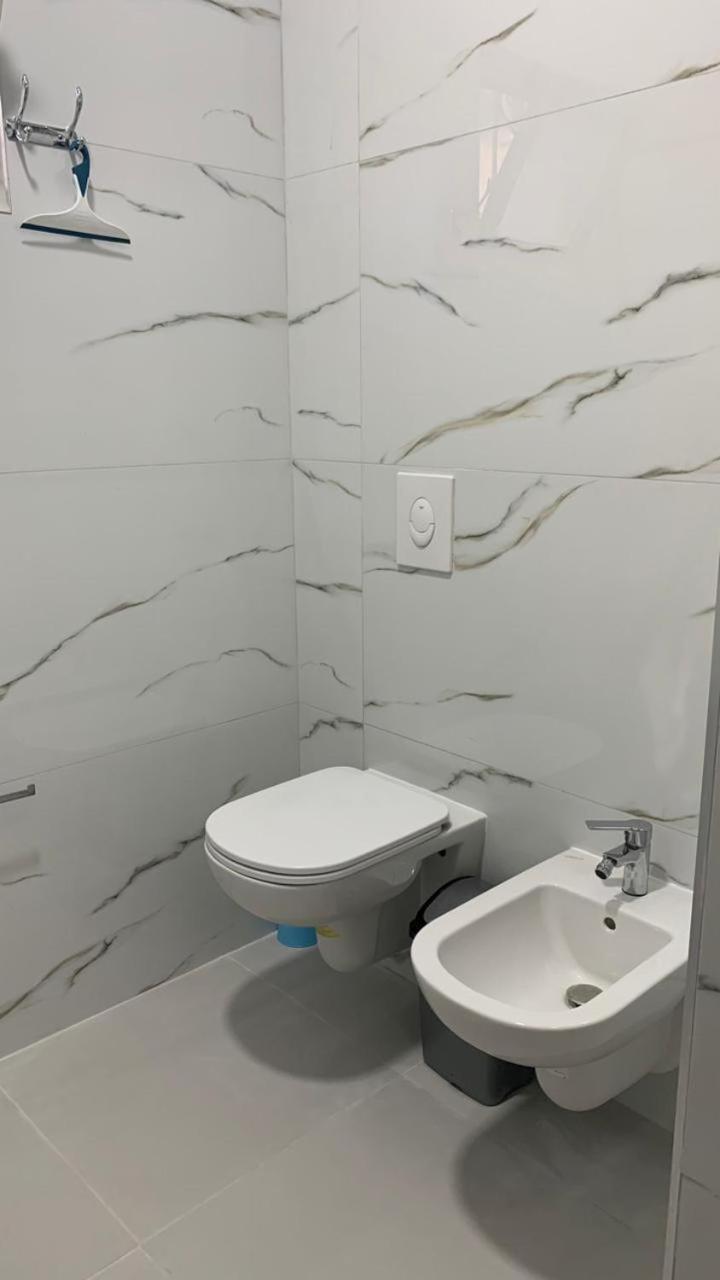 Room sweet Room, Plazh , Durres