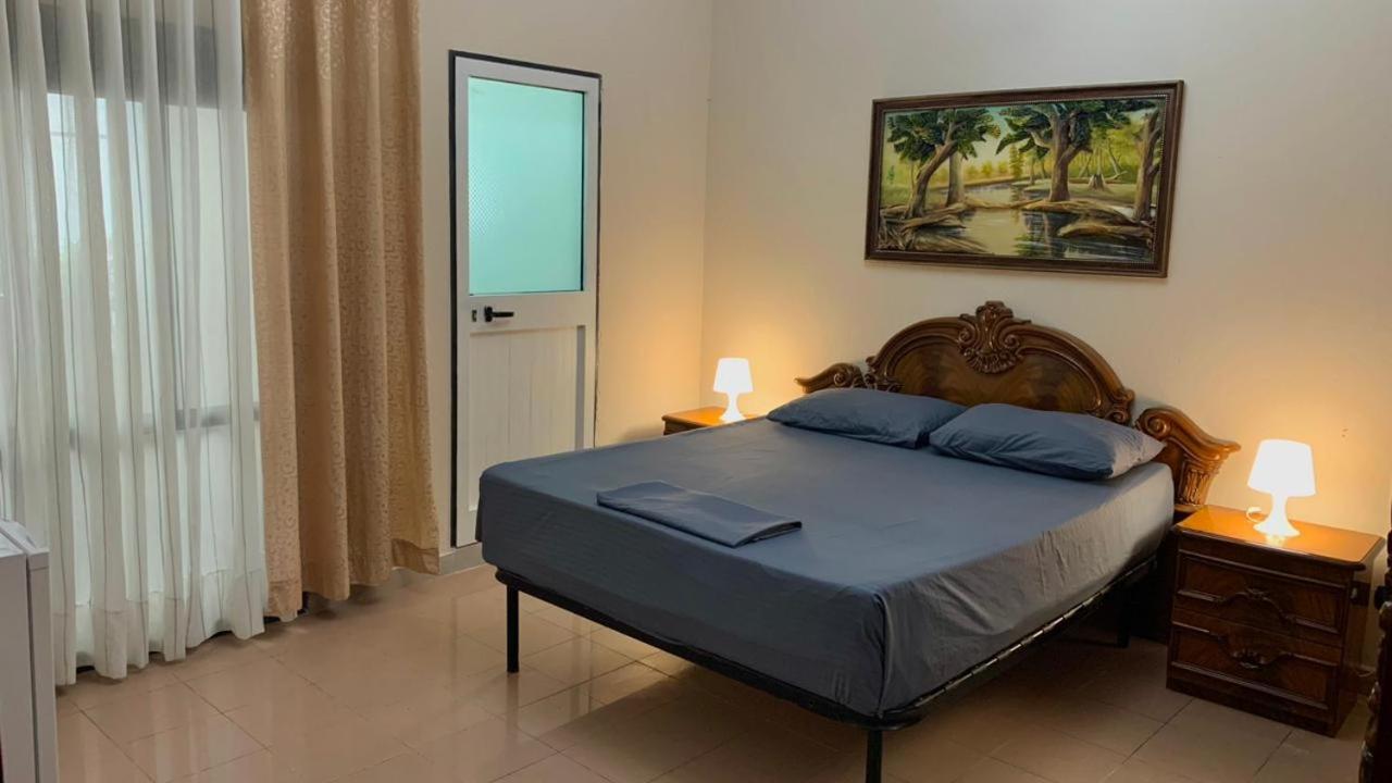 Room sweet Room, Plazh , Durres