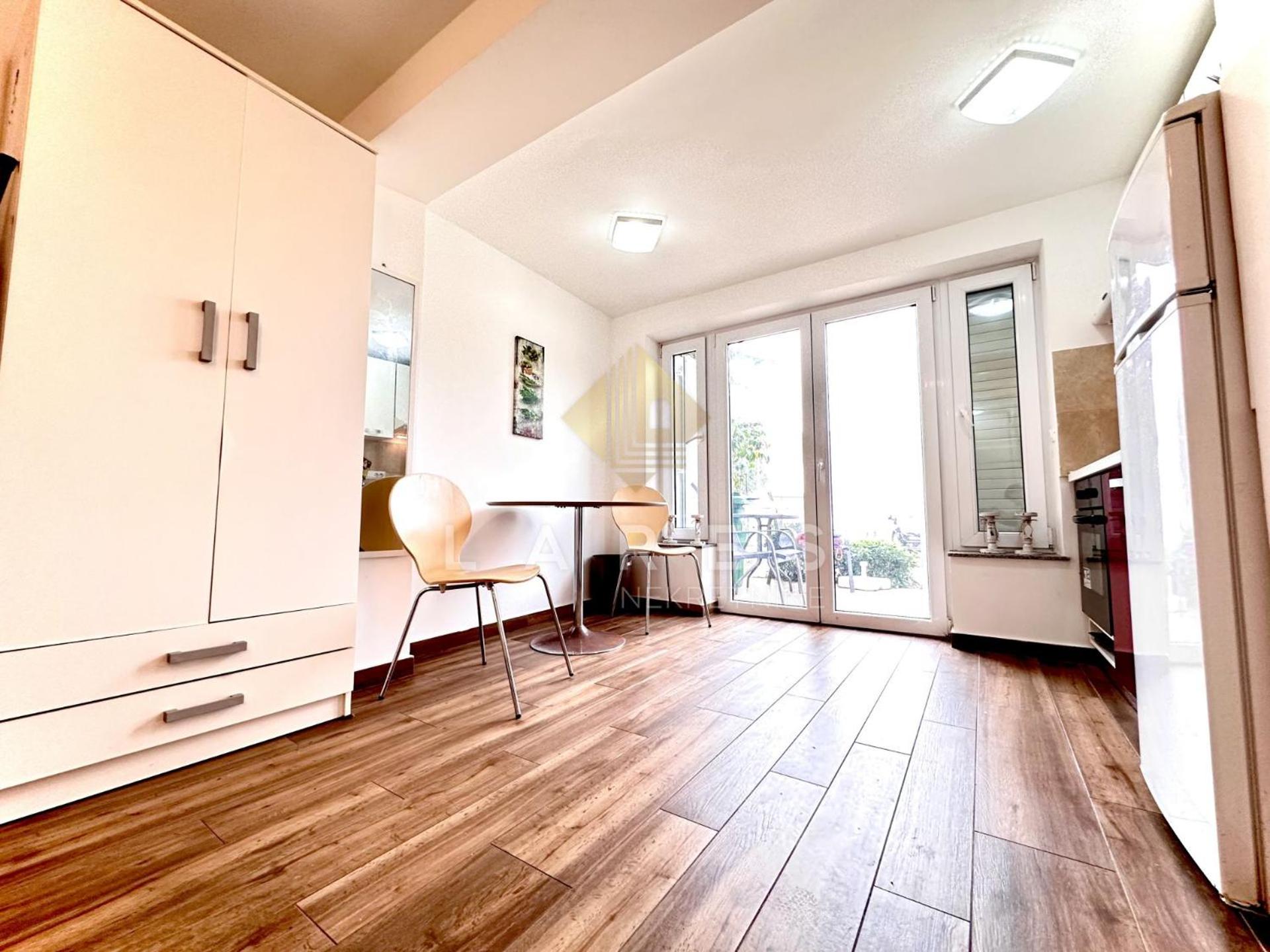Apartments studio Vukman Novalja view 5