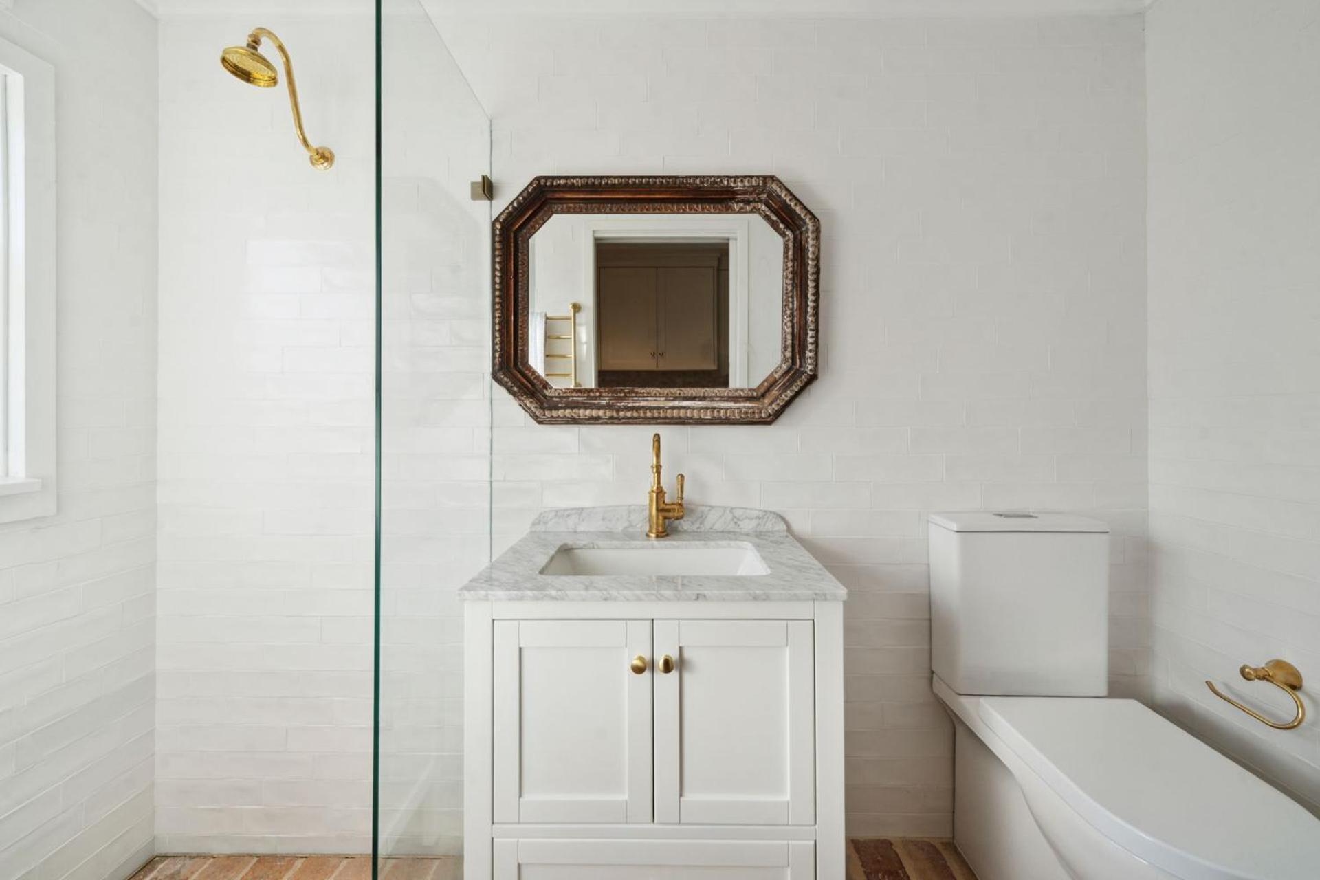 Charming Historic Rural Escape Near the Blue Mtns