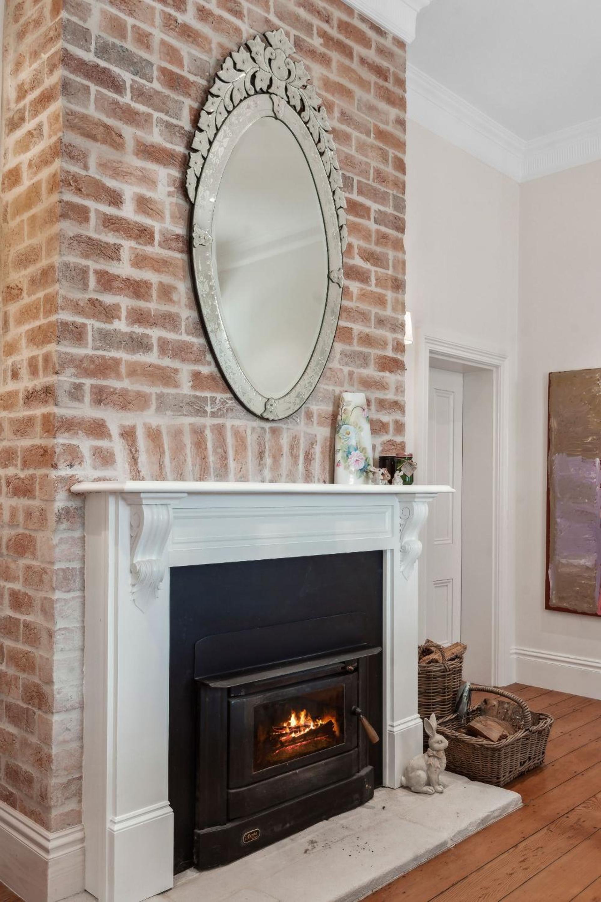 Charming Historic Rural Escape Near the Blue Mtns