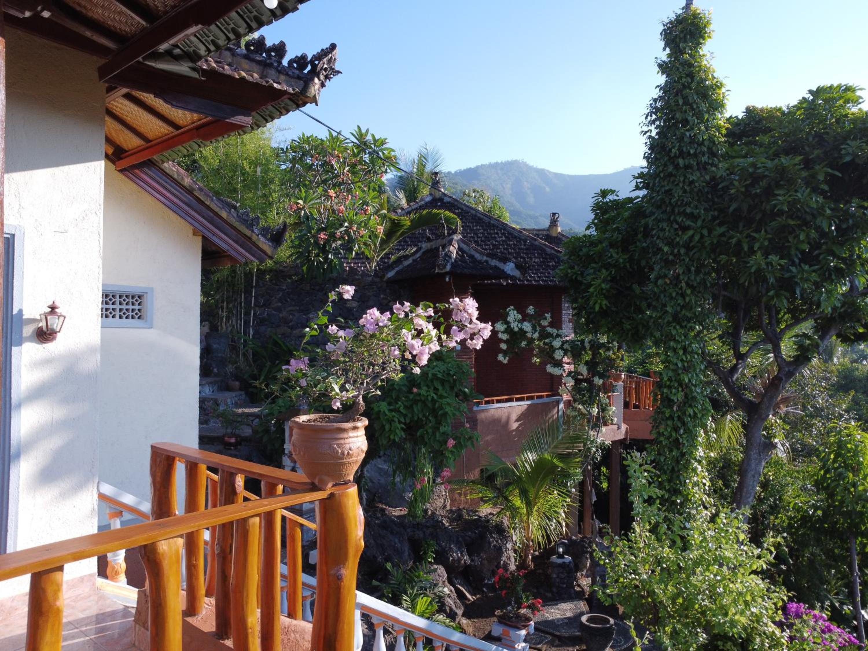 Kailash Lodge