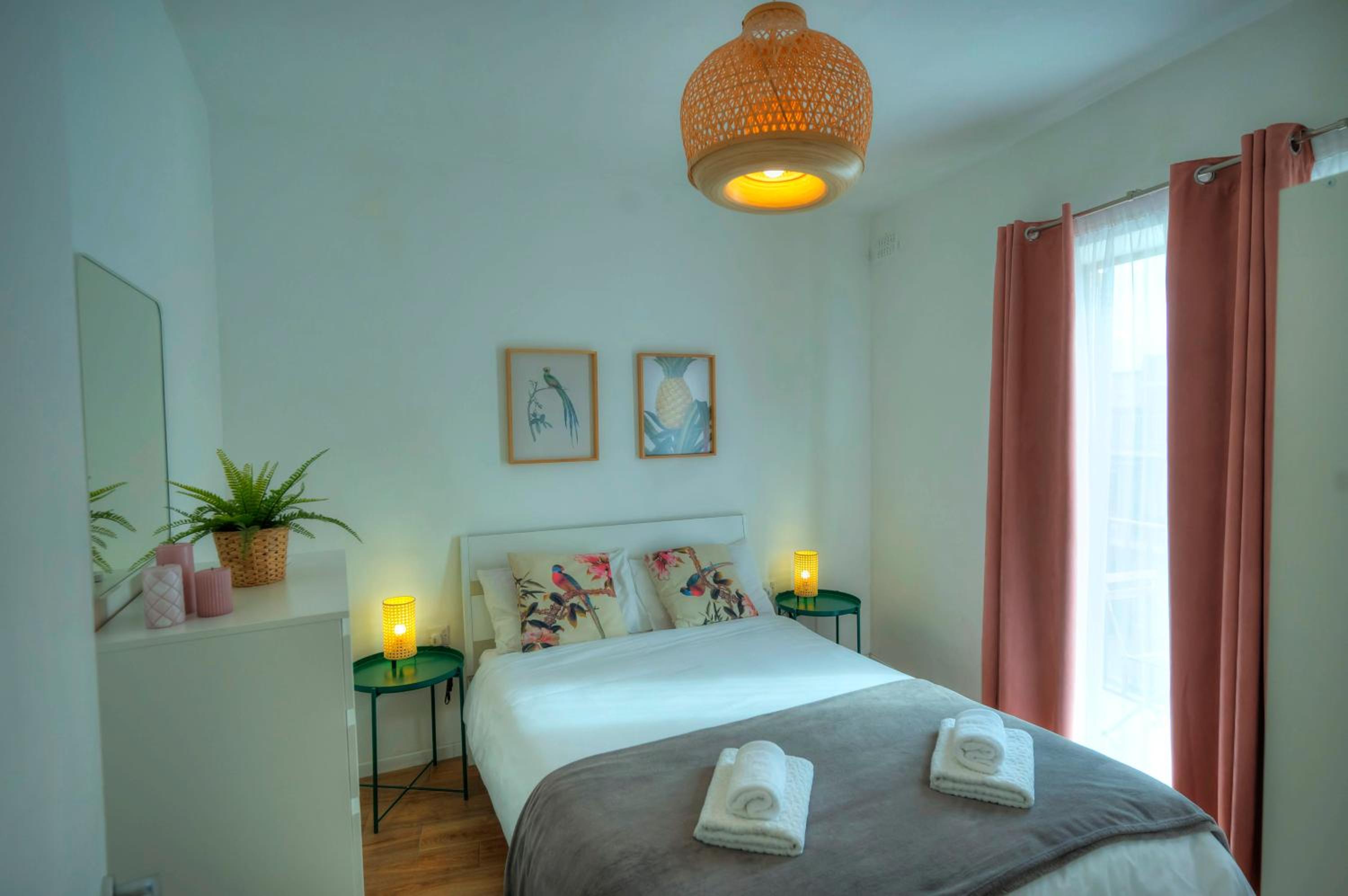 2 bedroom apartment 3min walk from the beach view 4