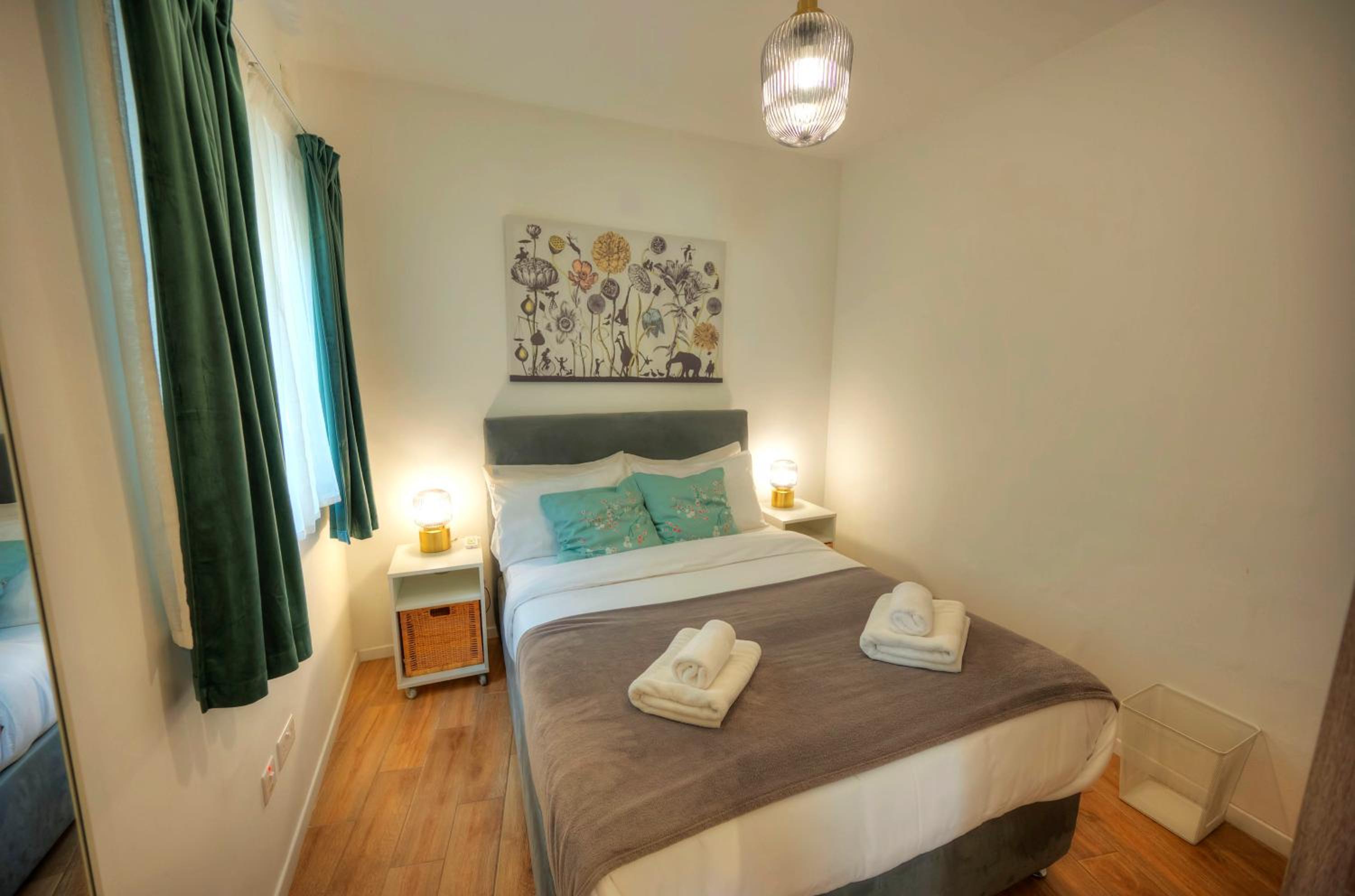 2 bedroom apartment 3min walk from the beach view 5