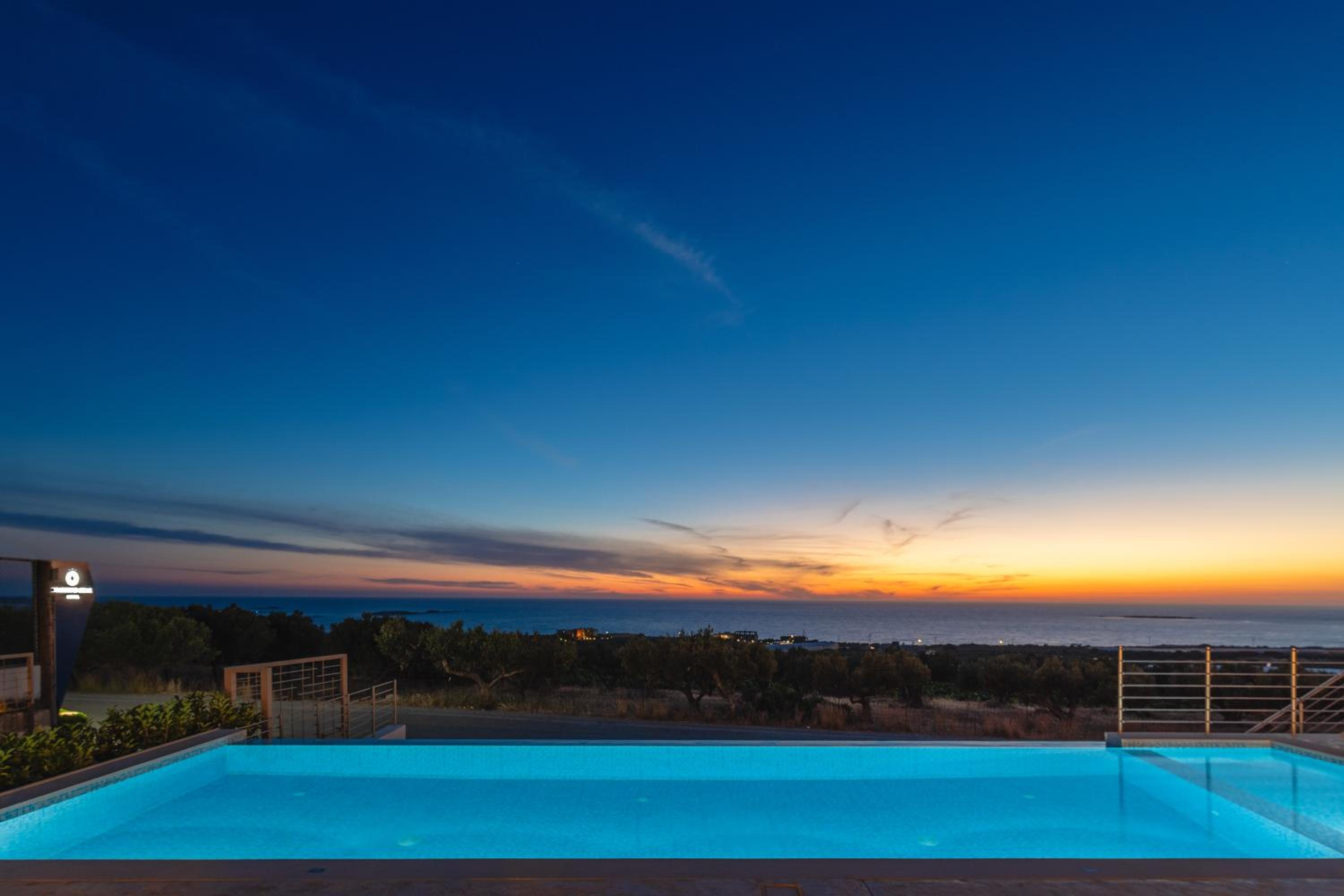 Diamond Star Hotel photo 3