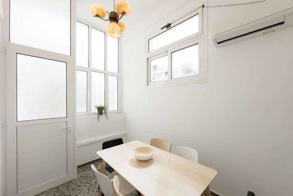 Bright & Cozy House near Beach