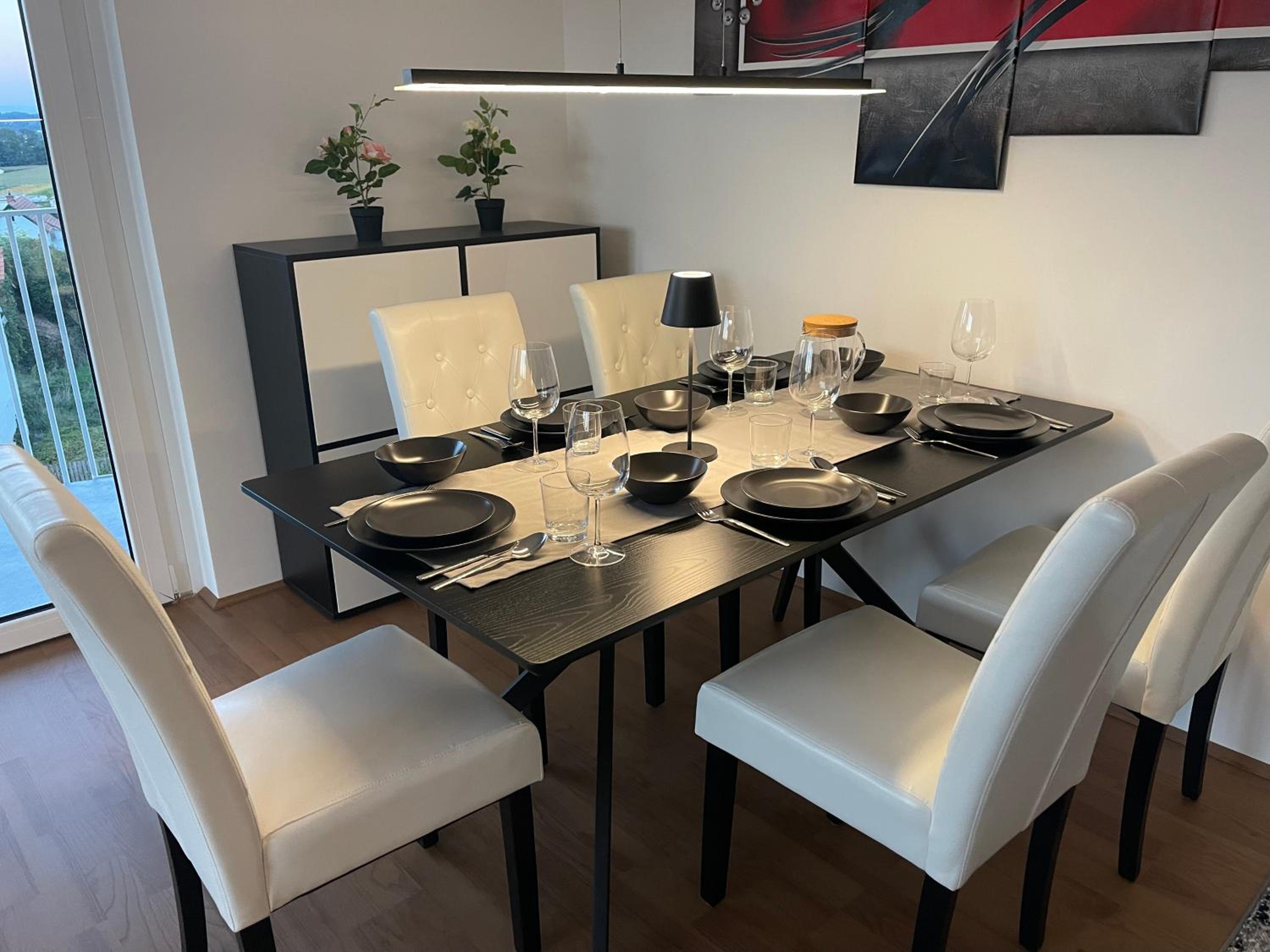 Luxusapartment mit 40 qm Terrasse, E-Parkplatz und Parkplatz