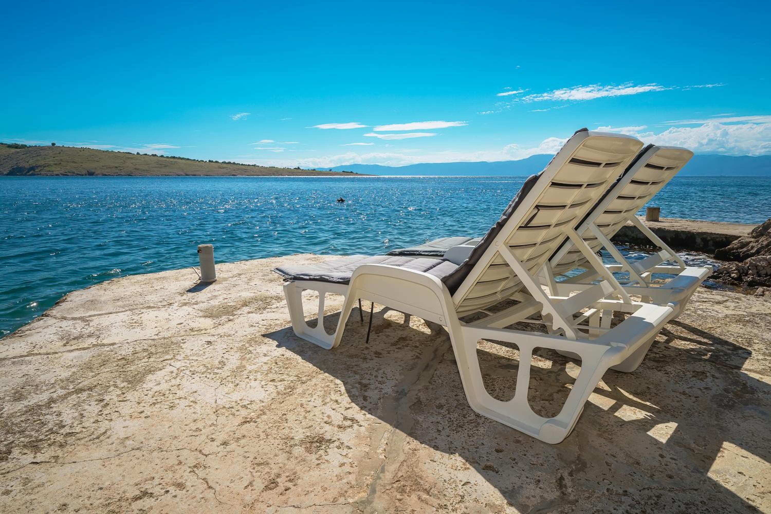 Holiday Home Gentle Breeze view 2