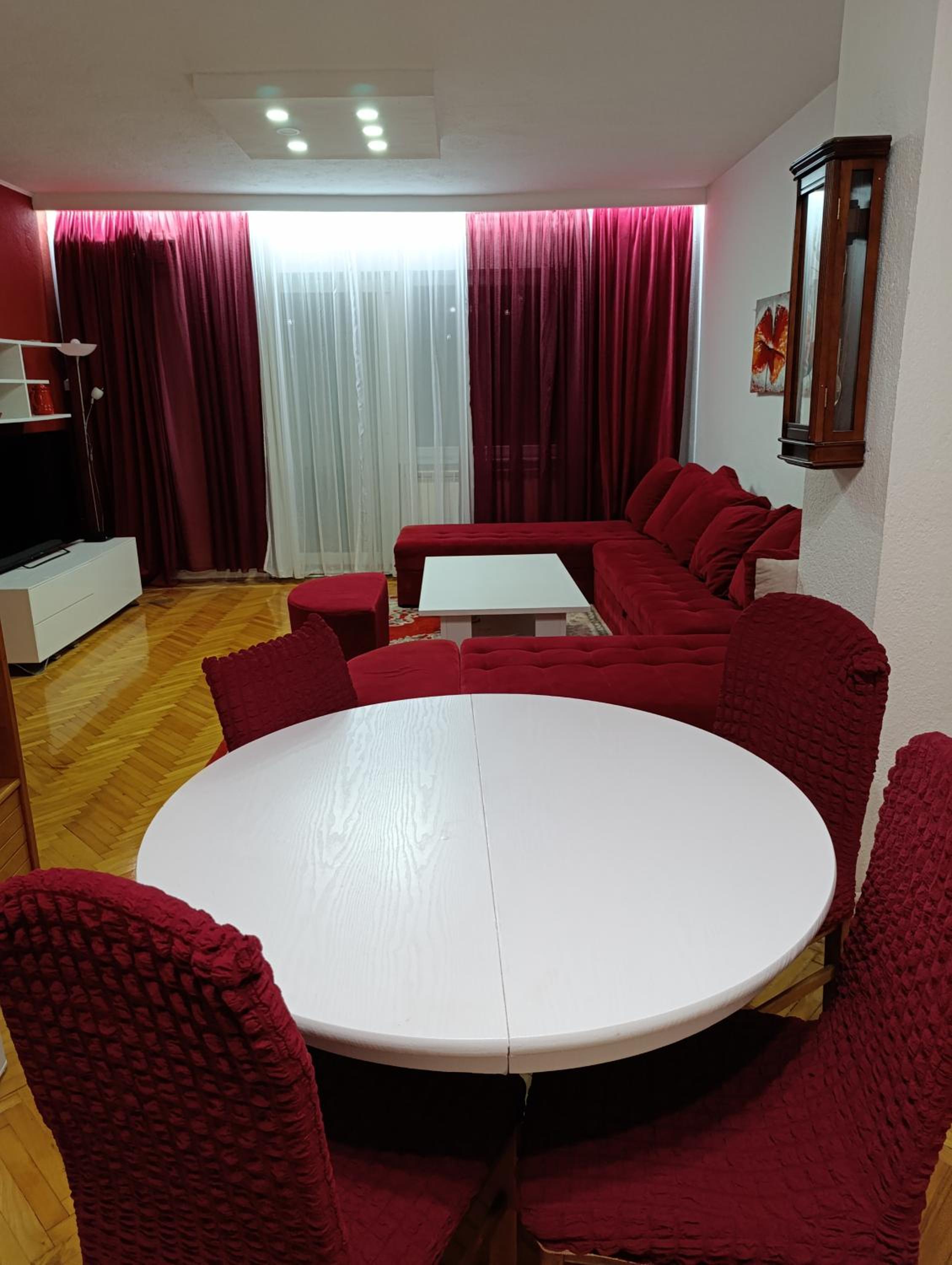 Apartment Tarik
