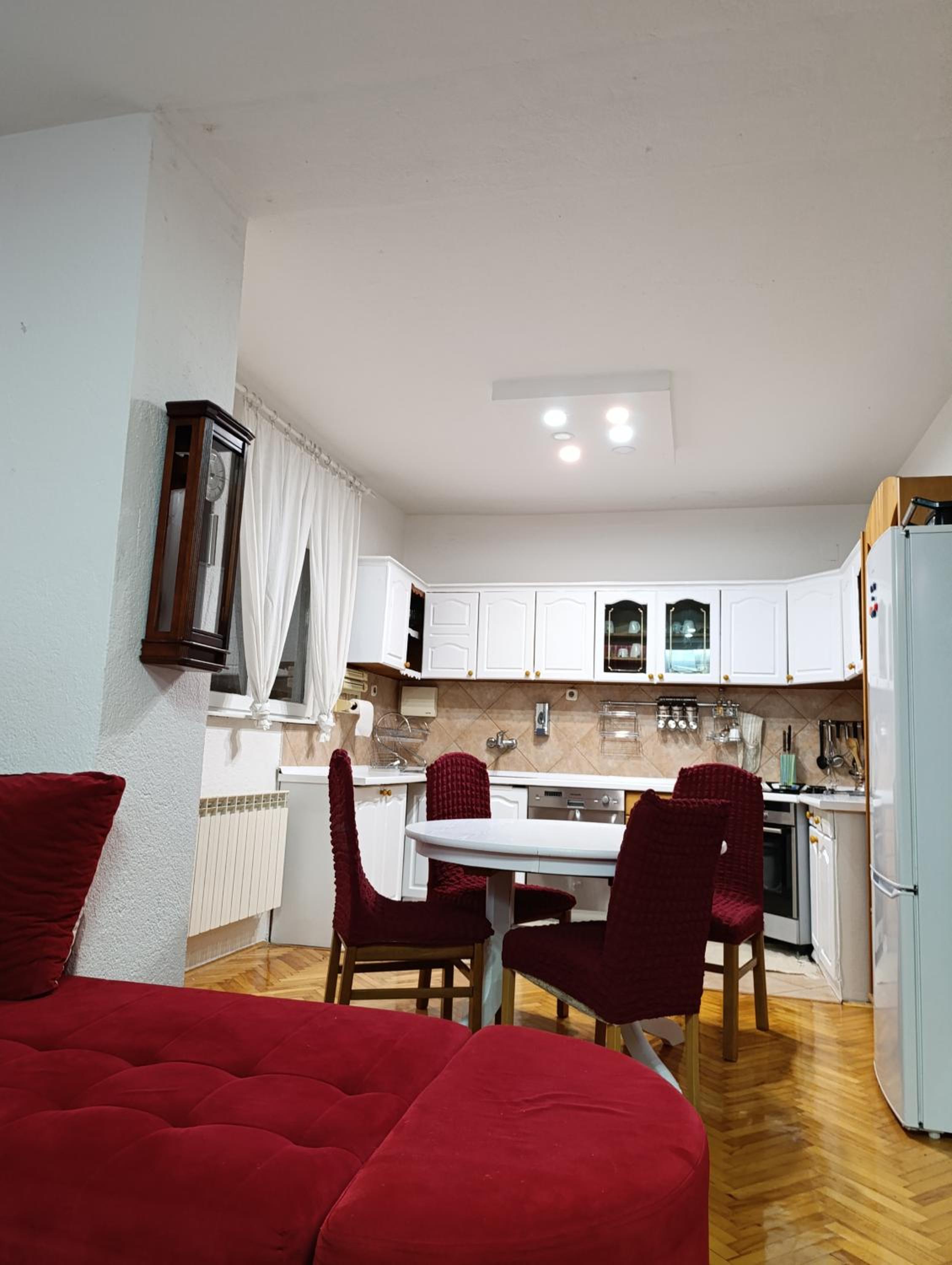 Apartment Tarik