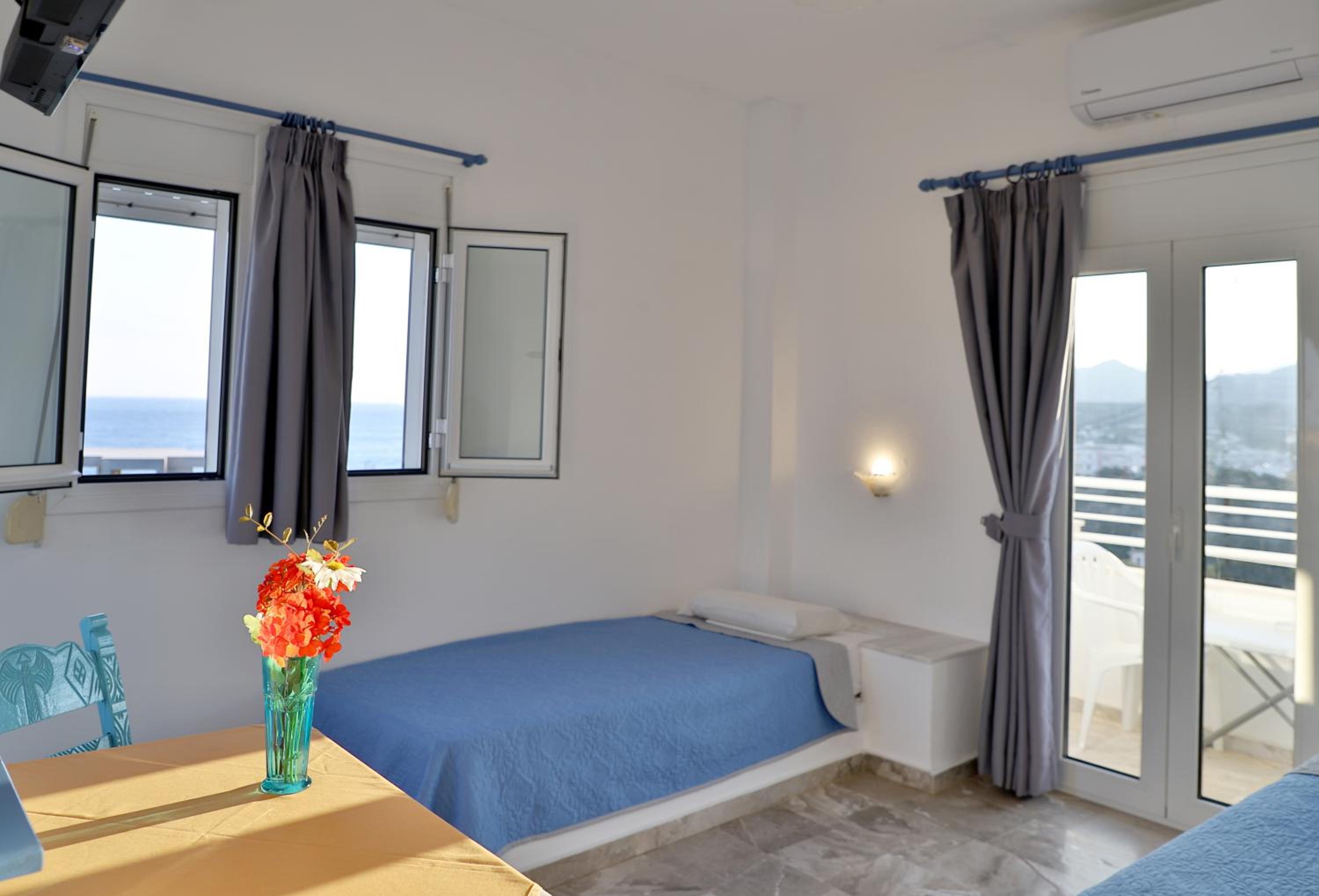 Helios Studios & Apartments