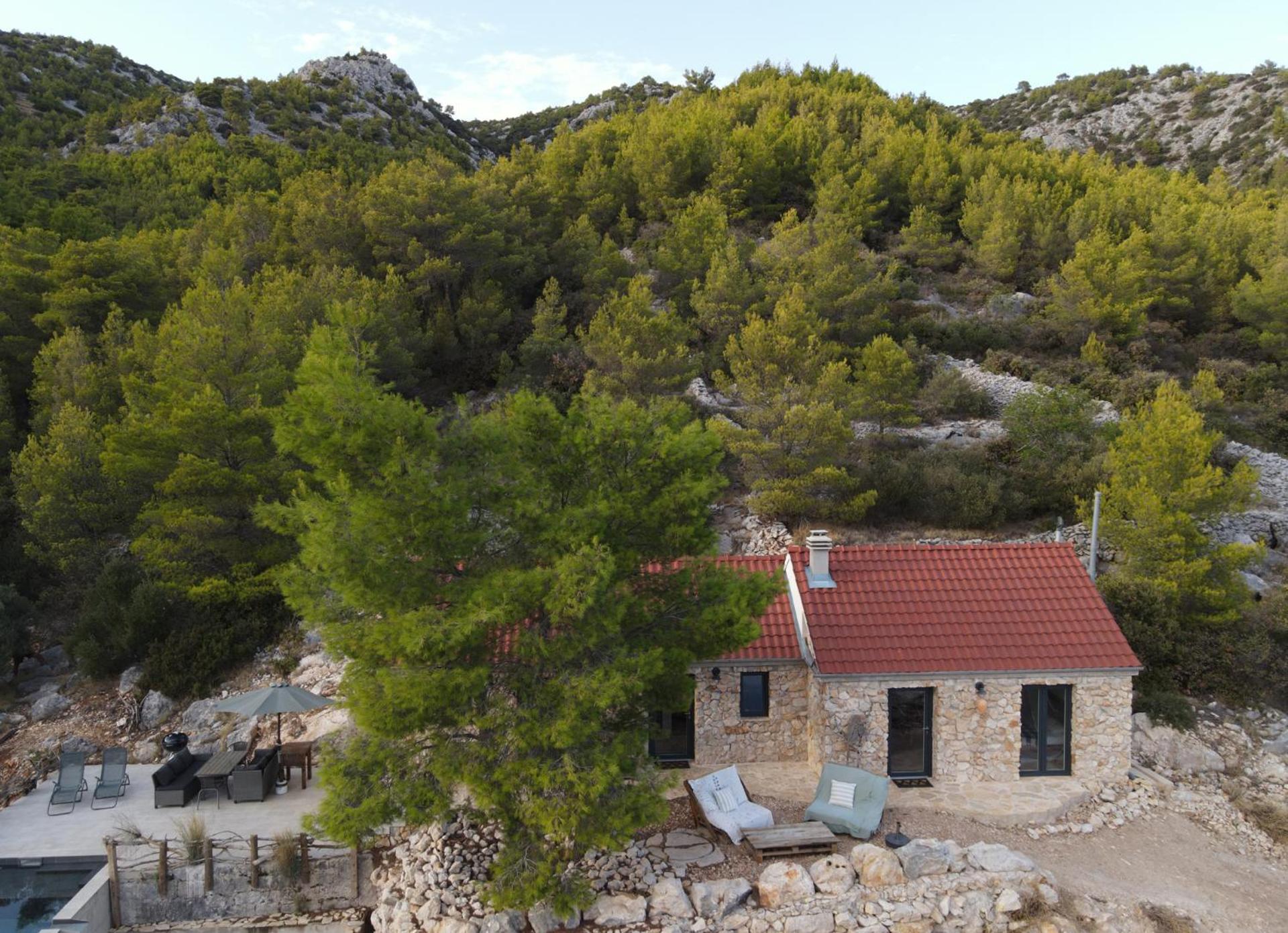 Secluded Sea View Sanctuary - Pool & Total Privacy, 250m to Beach - Falcon View Hvar