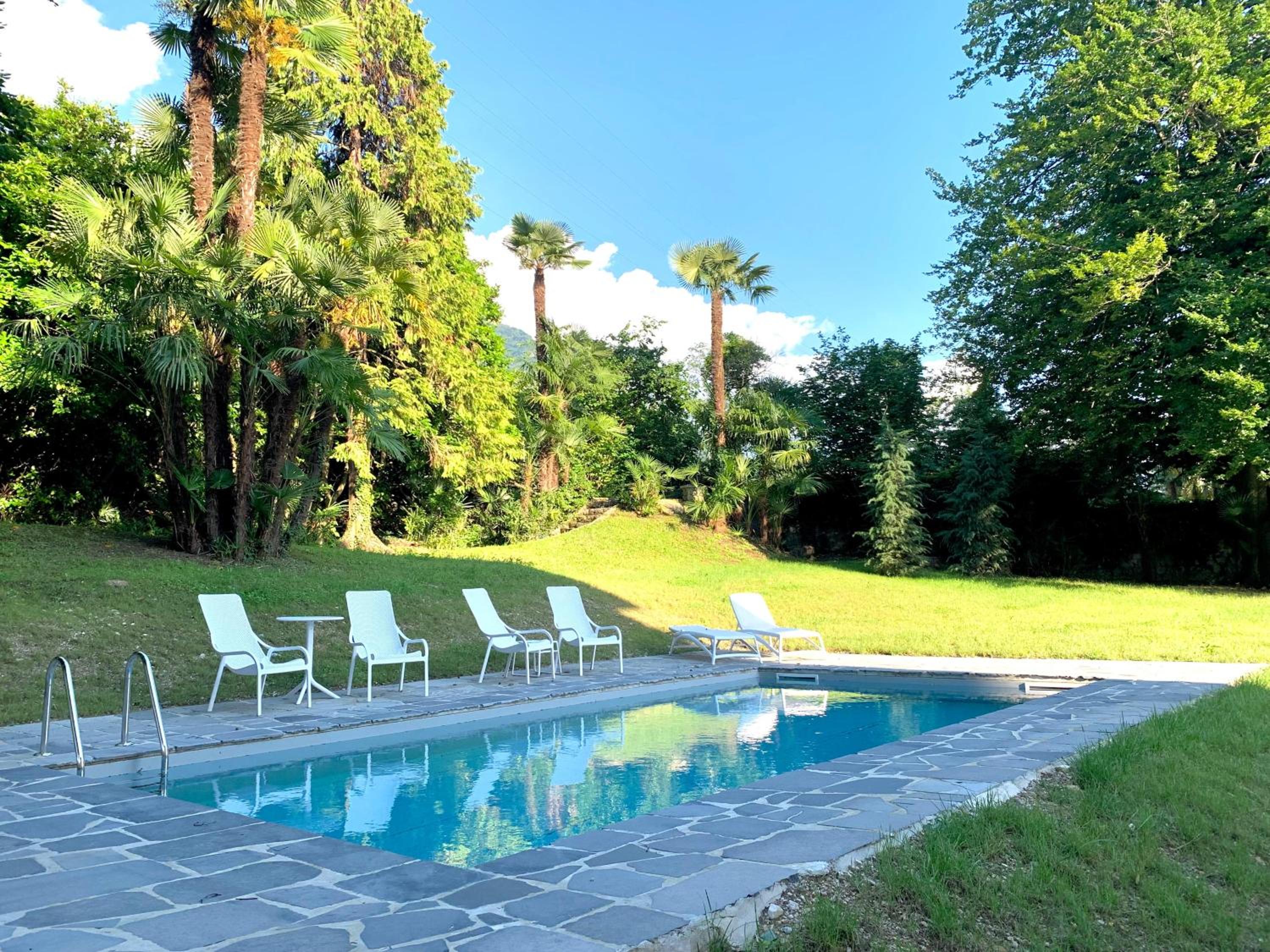 GuestHost - Lakeview Apt with Pool, Garden & Parking view 2