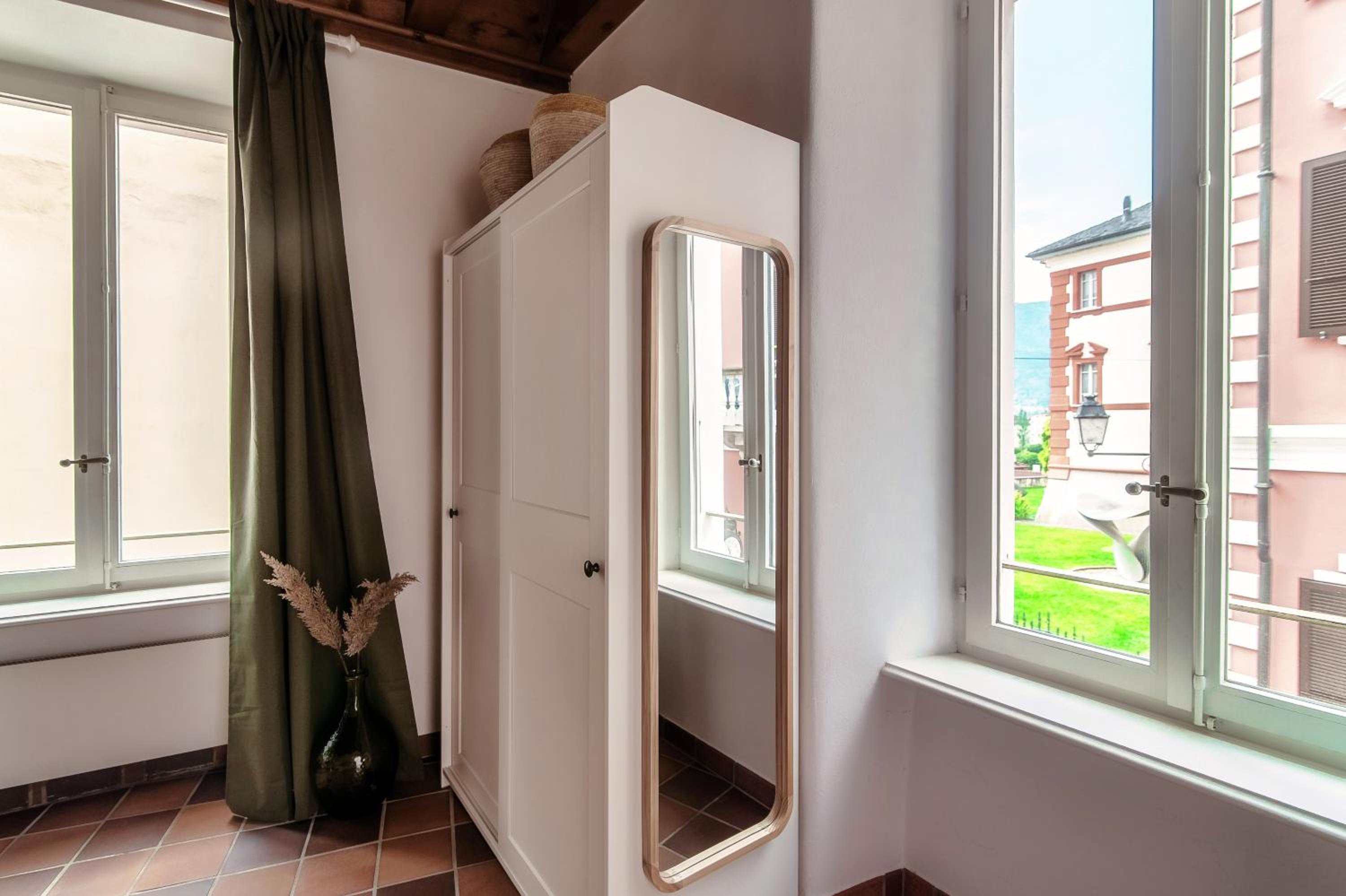 Pardo Apartments by Quokka 360 - Locarno old town