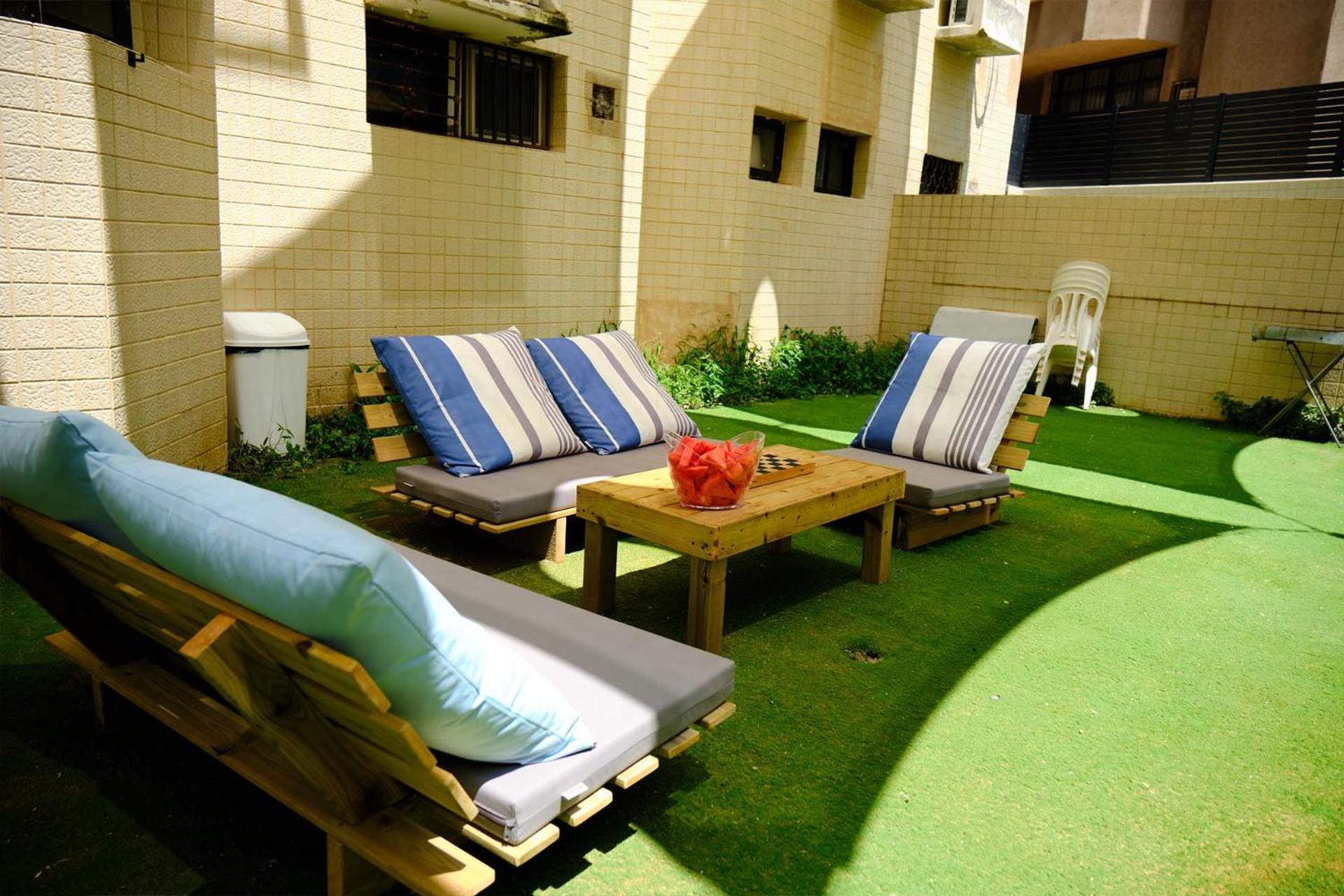 EASY Suites By The Sea with a shared pool view 3