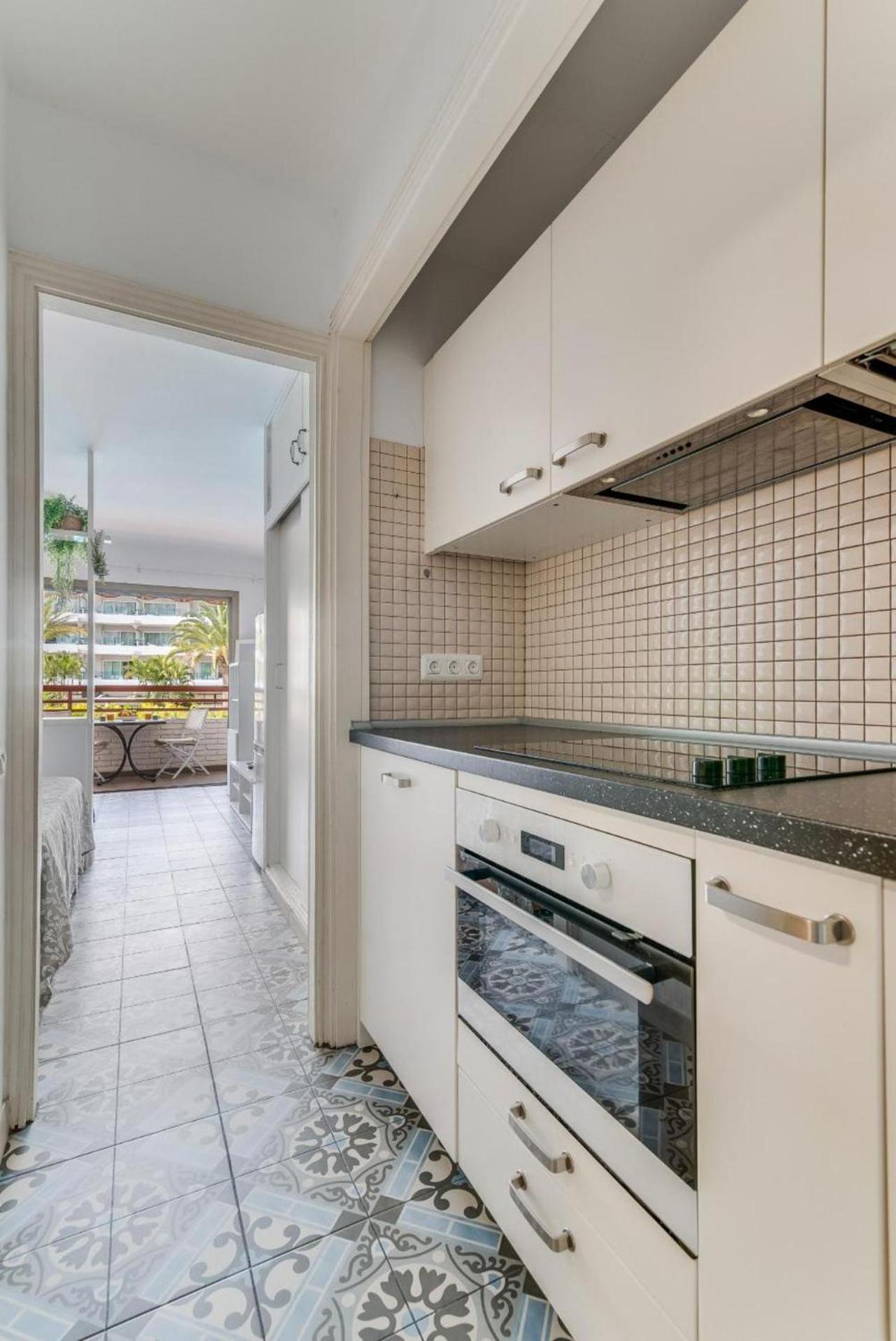 Renovated Apartment by the Sea in Playa del Ingles view 2
