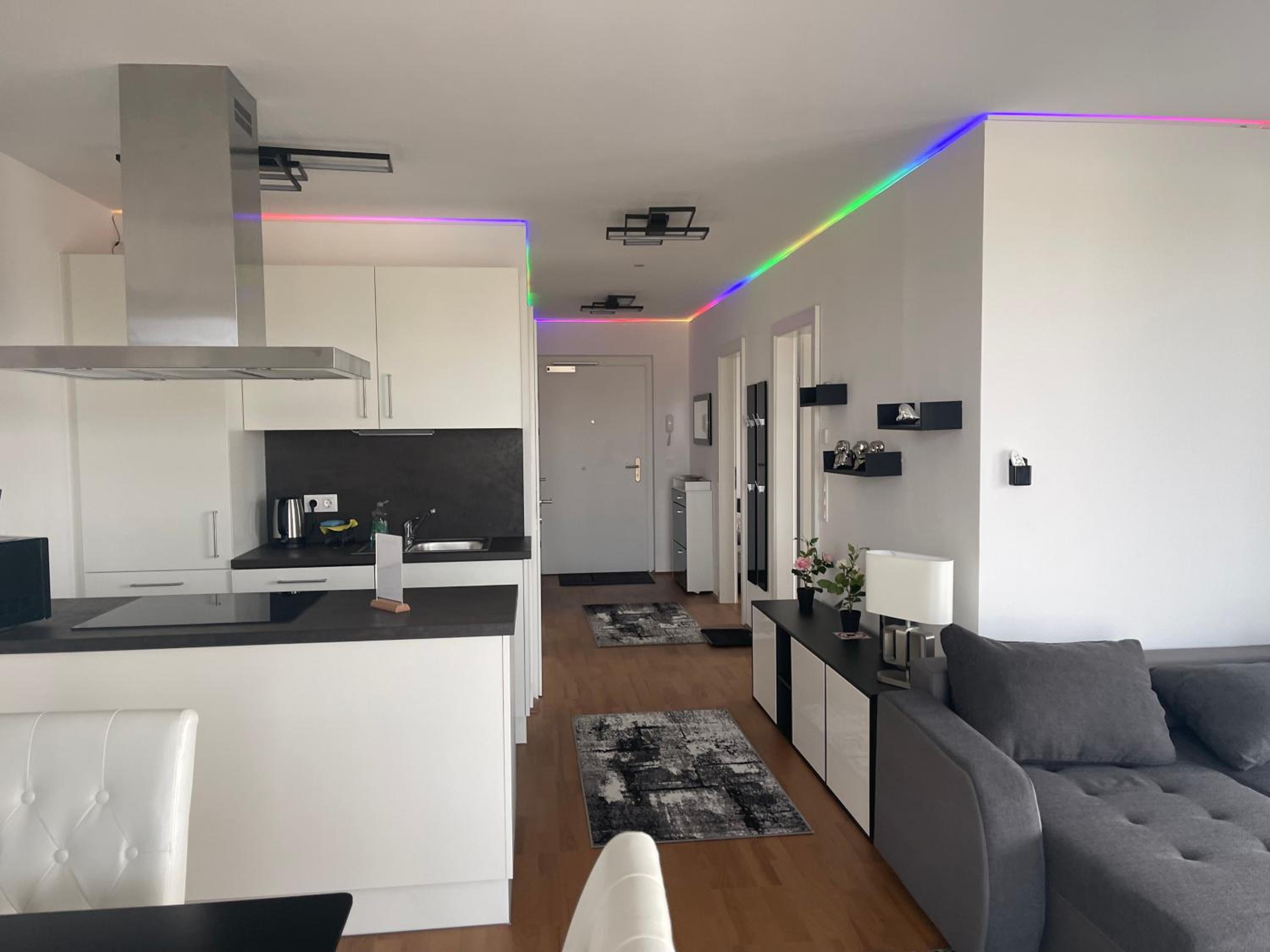 Luxusapartment mit 40 qm Terrasse, E-Parkplatz und Parkplatz
