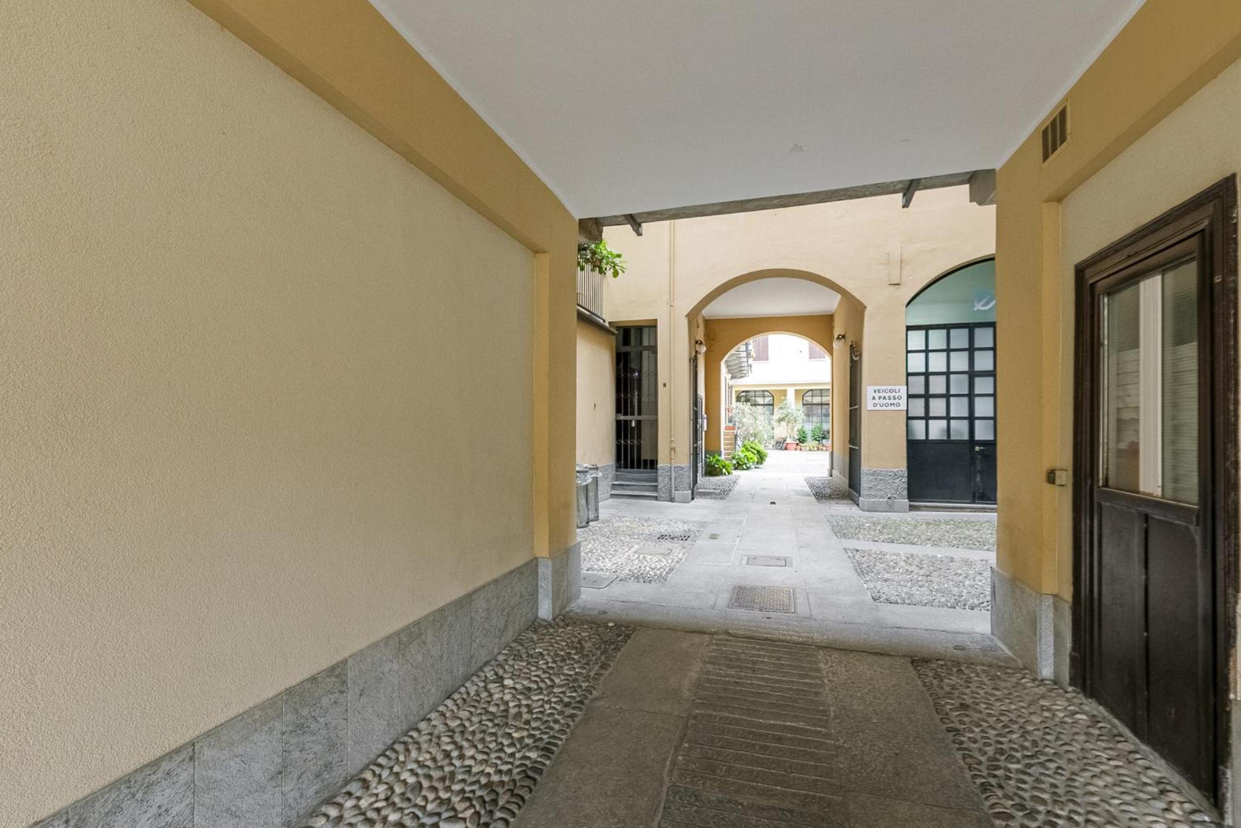 Navigli - Cozy studio in Darsena by Rentopolis photo 3