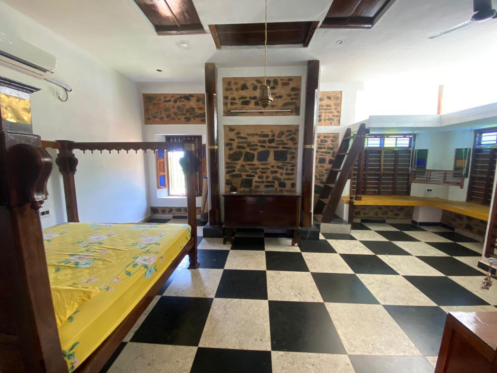 Muthunandhini Palace