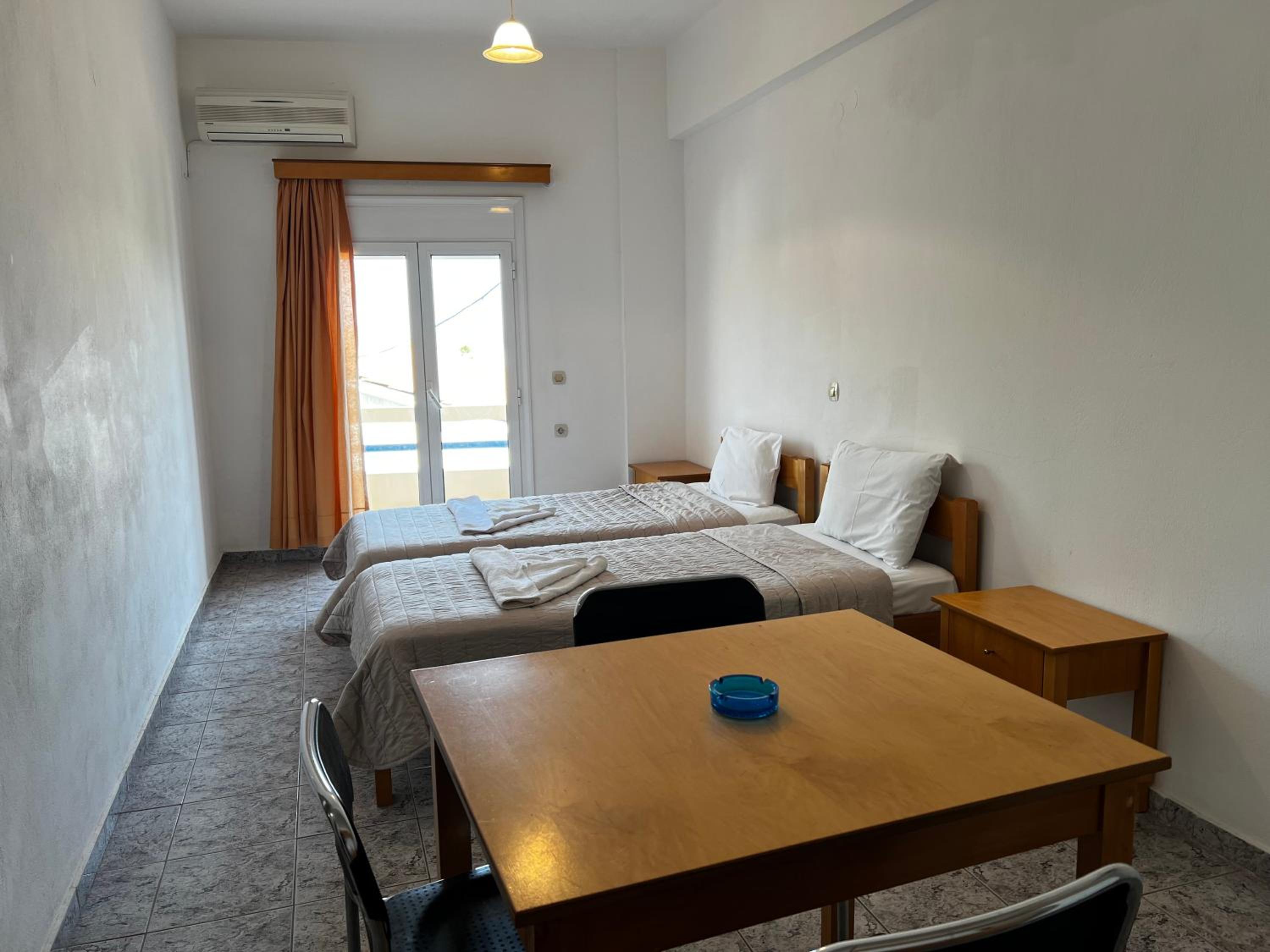 Tsoutsouros Apts