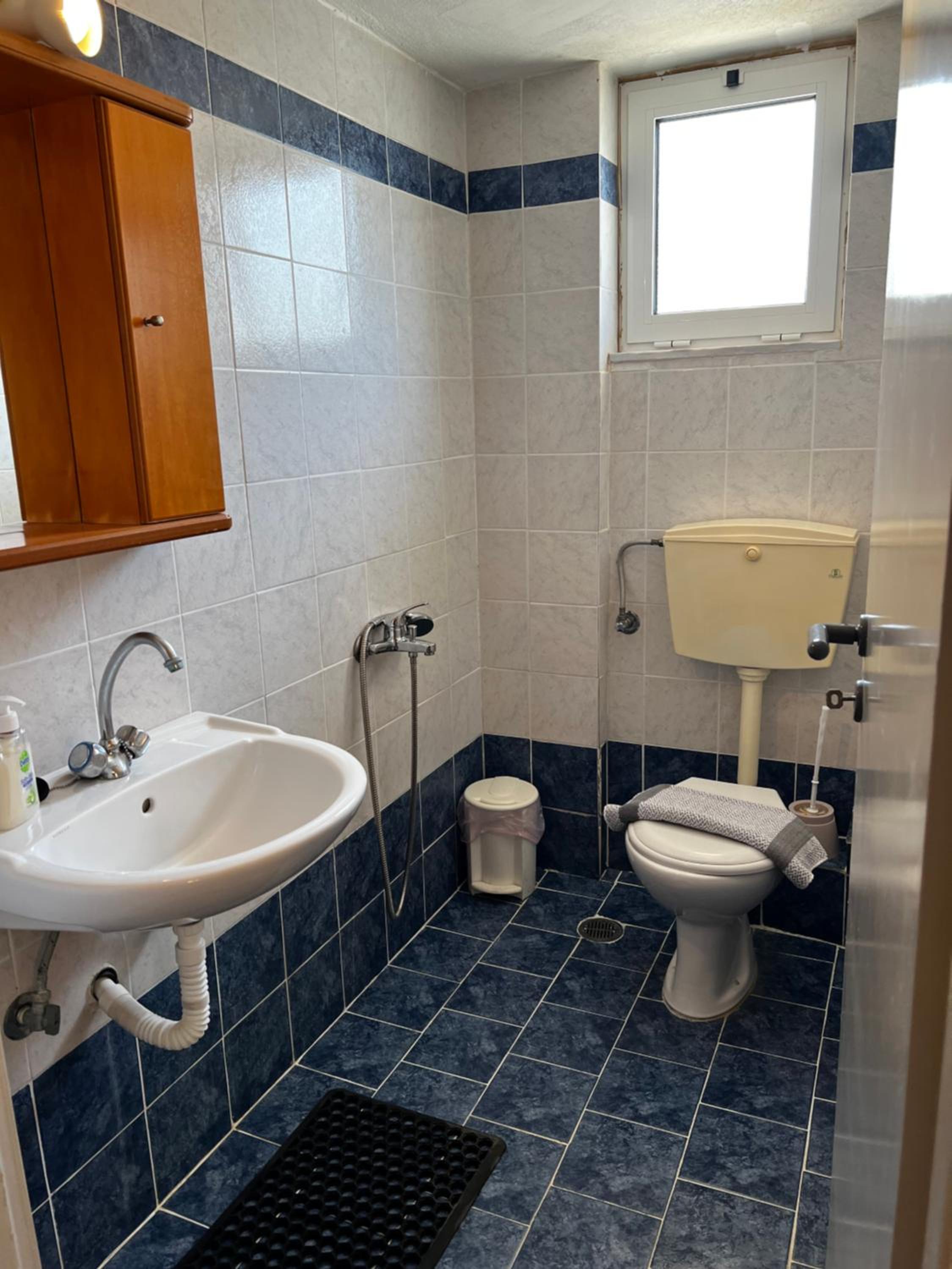 Tsoutsouros Apts