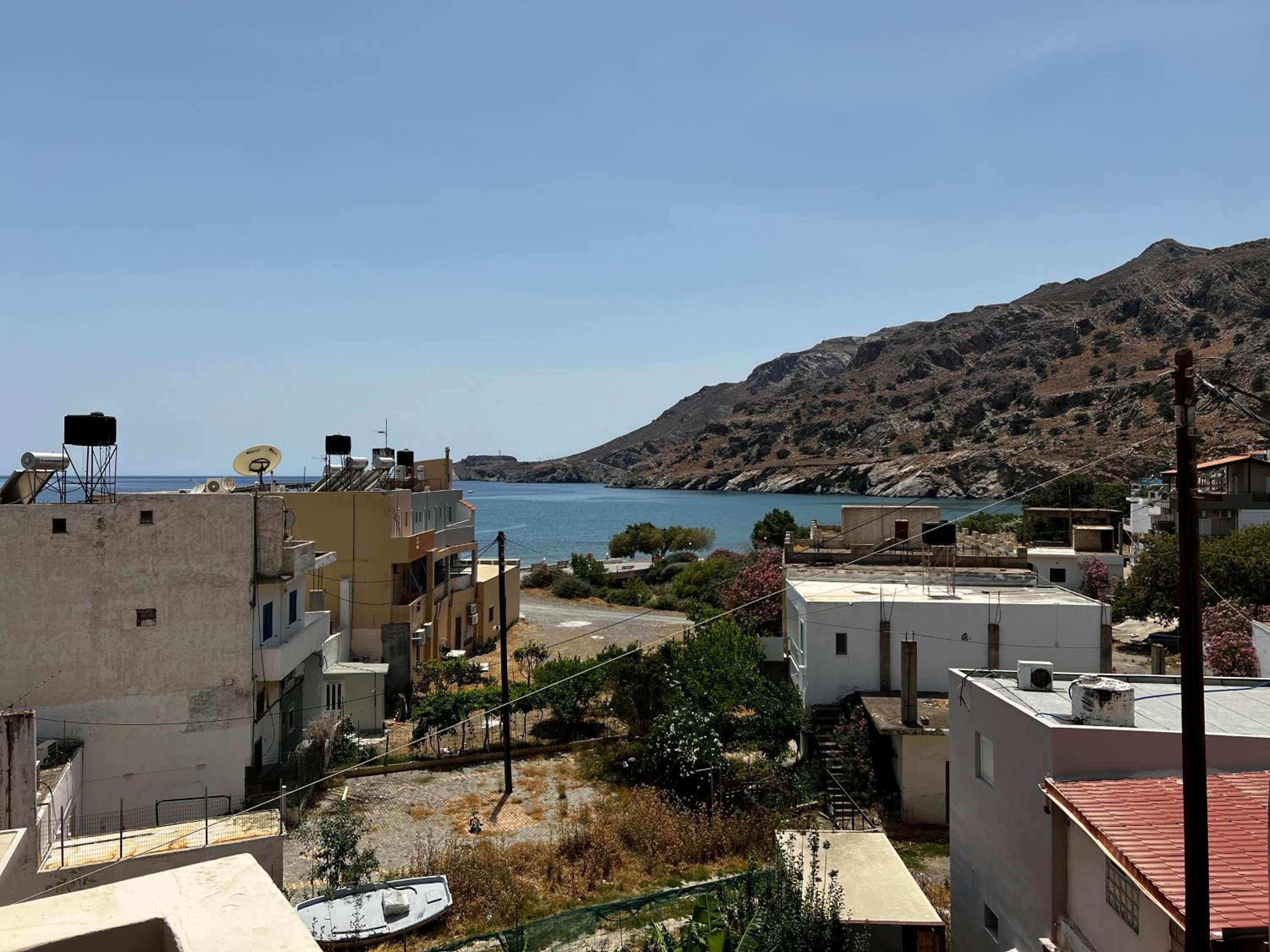 Tsoutsouros Apts