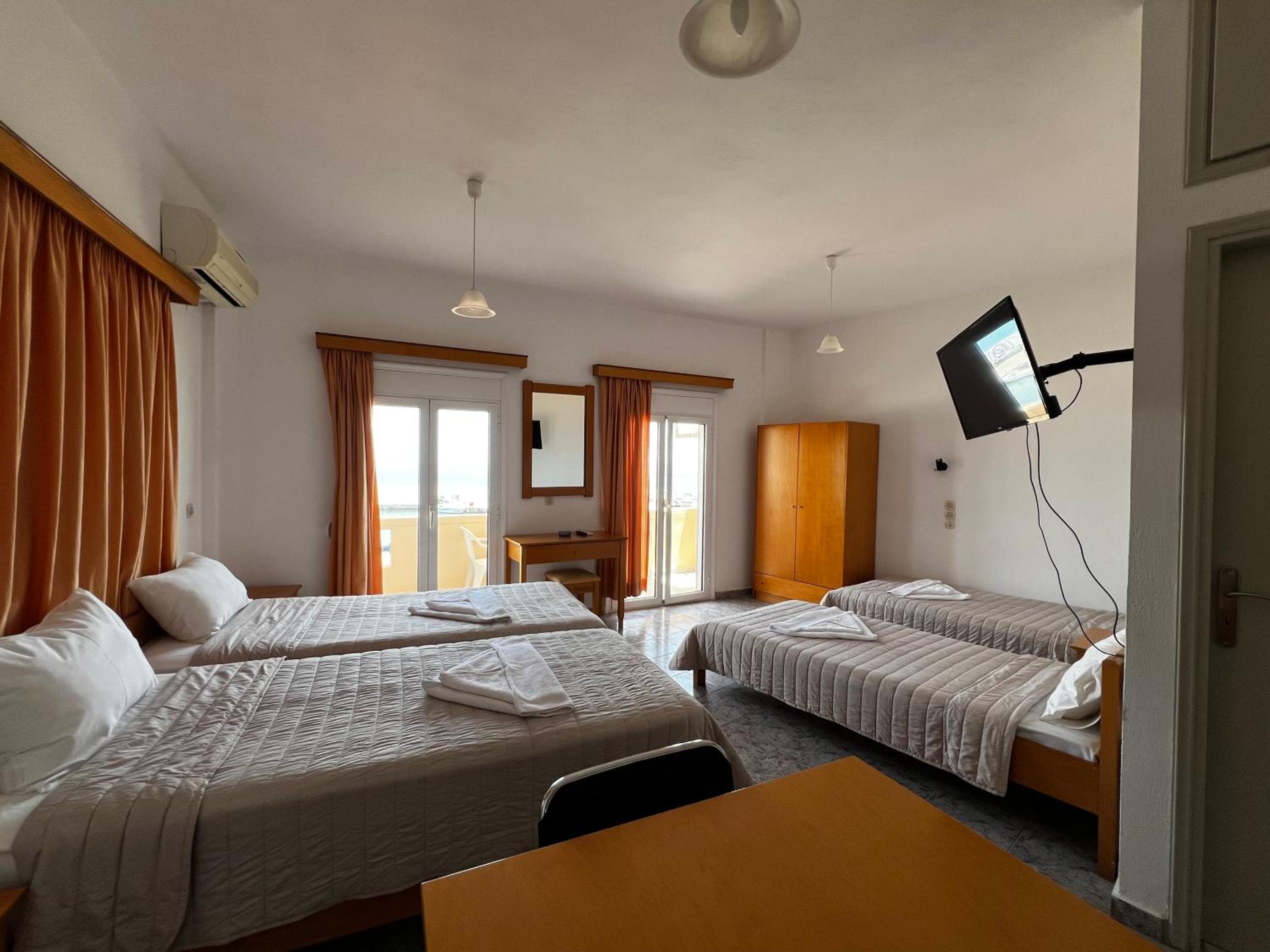Tsoutsouros Apts