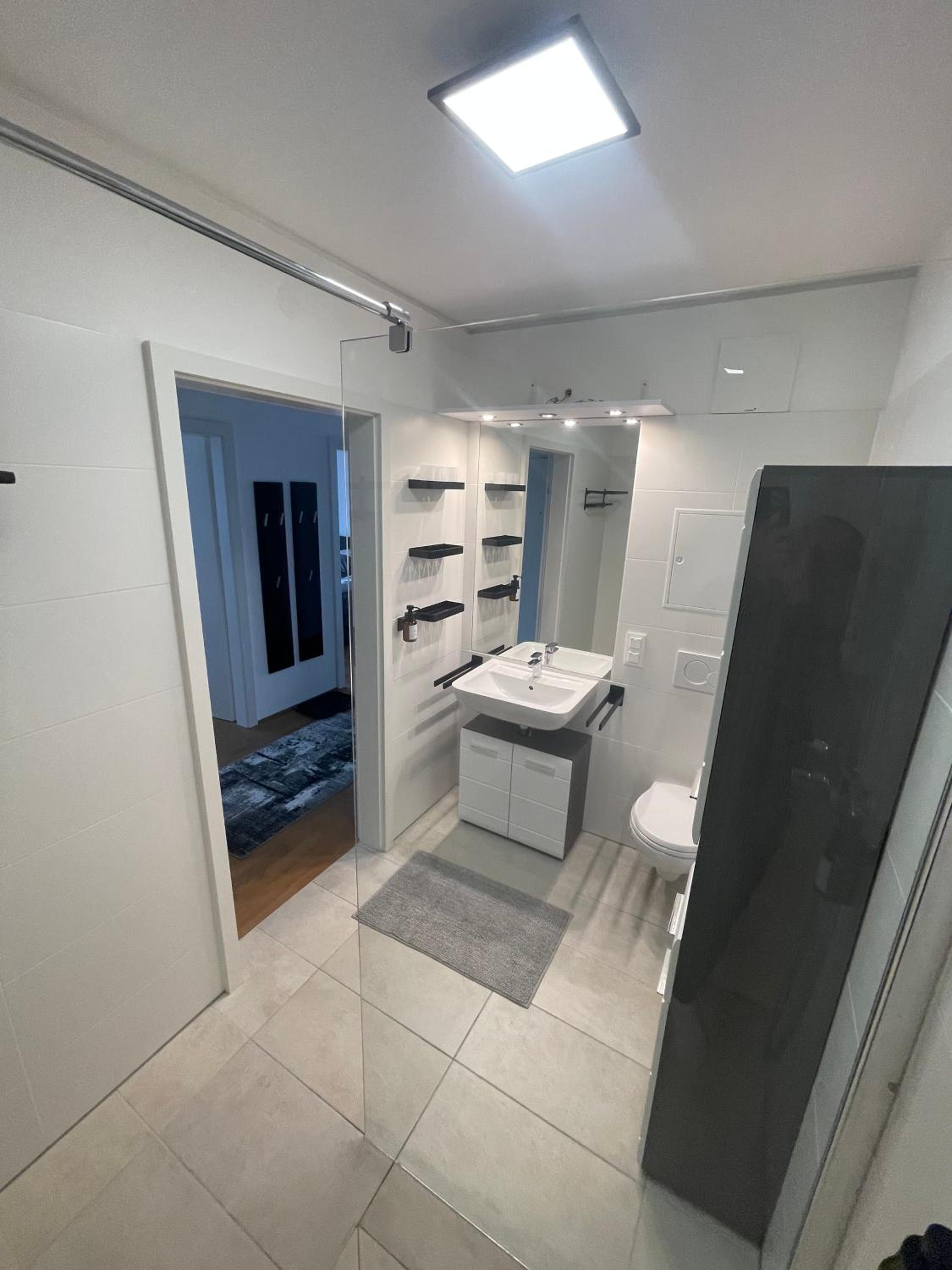 Luxusapartment mit 40 qm Terrasse, E-Parkplatz und Parkplatz
