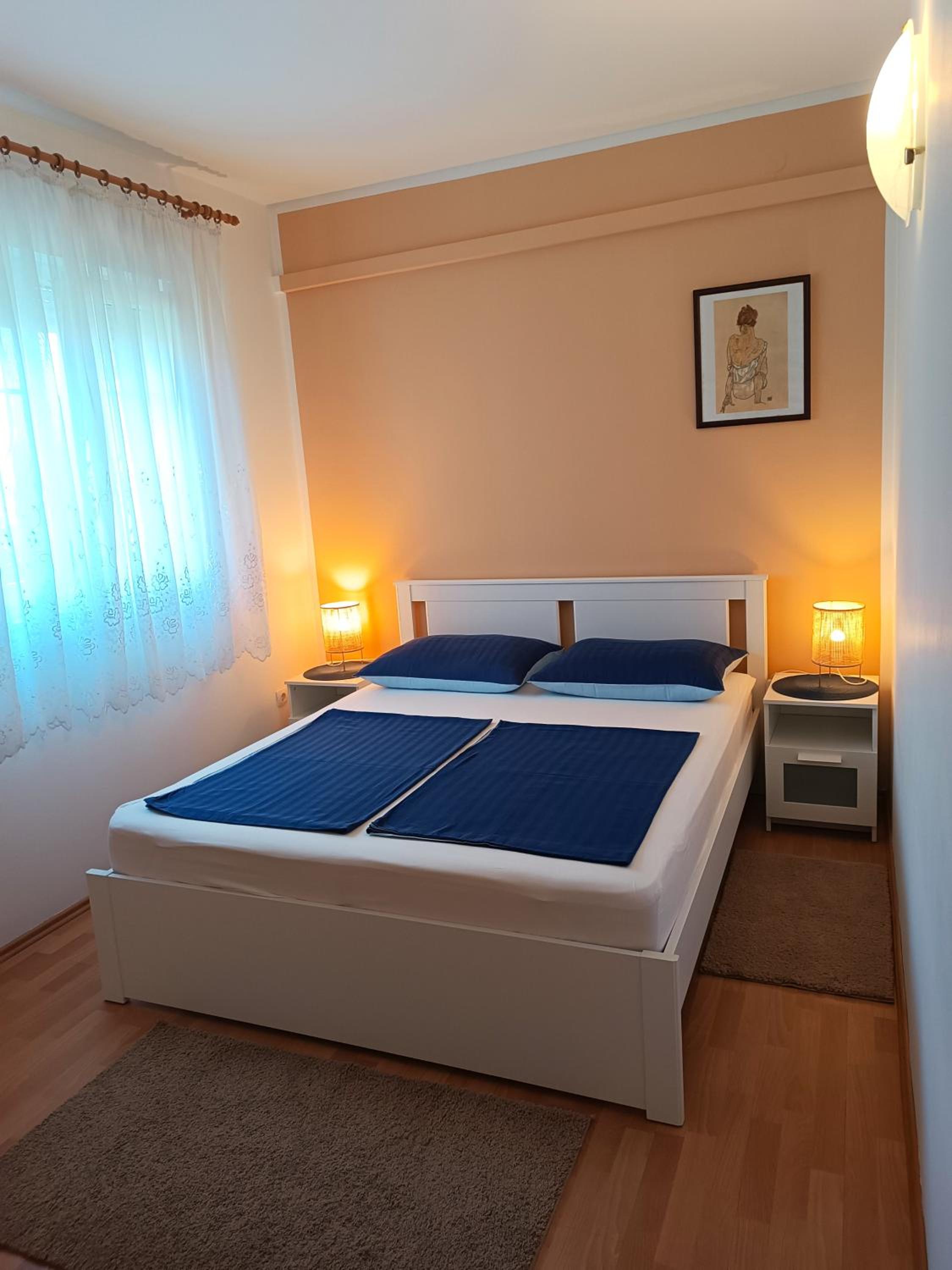 Apartments Lupus