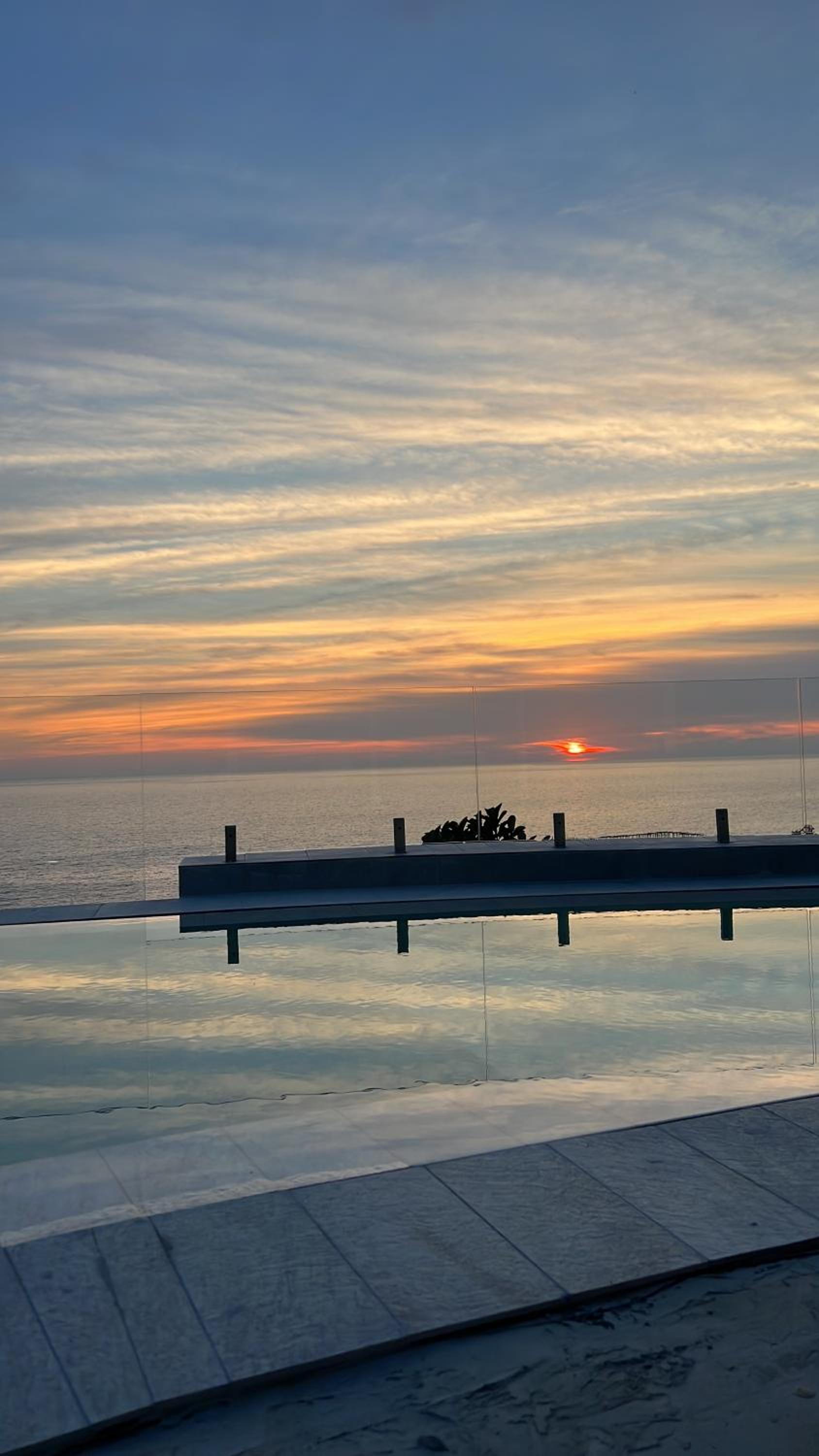 Del Mar Luxury 6 Bedroom Villa with Private Pool and Seafront