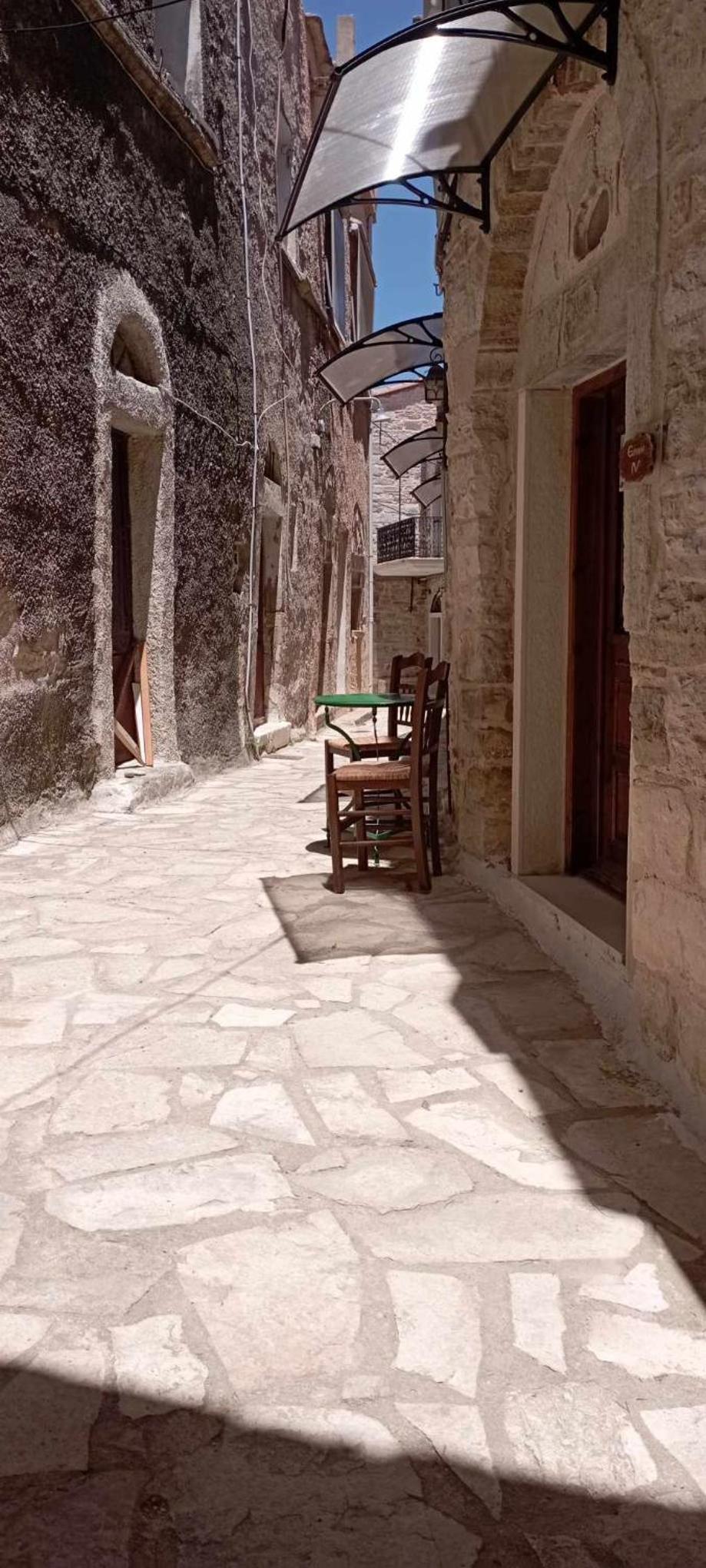 Vouno Village
