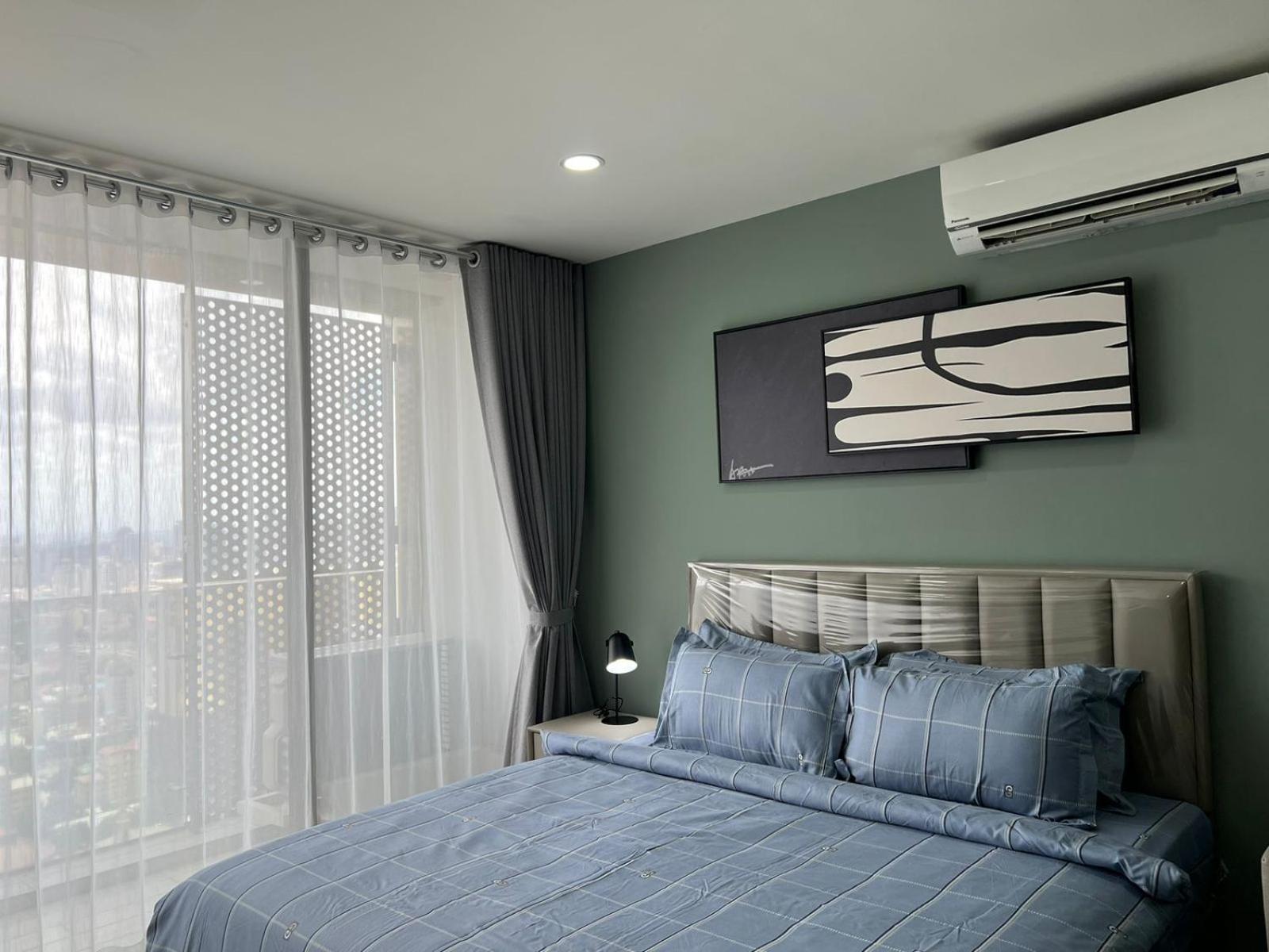 The PeAk Residence, Multi-Apartment by Emma view 4