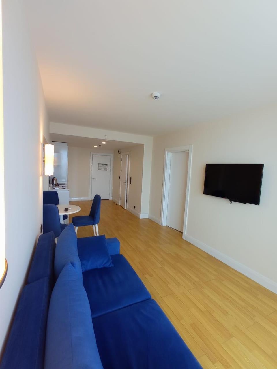 Orbi City C bl 2 room