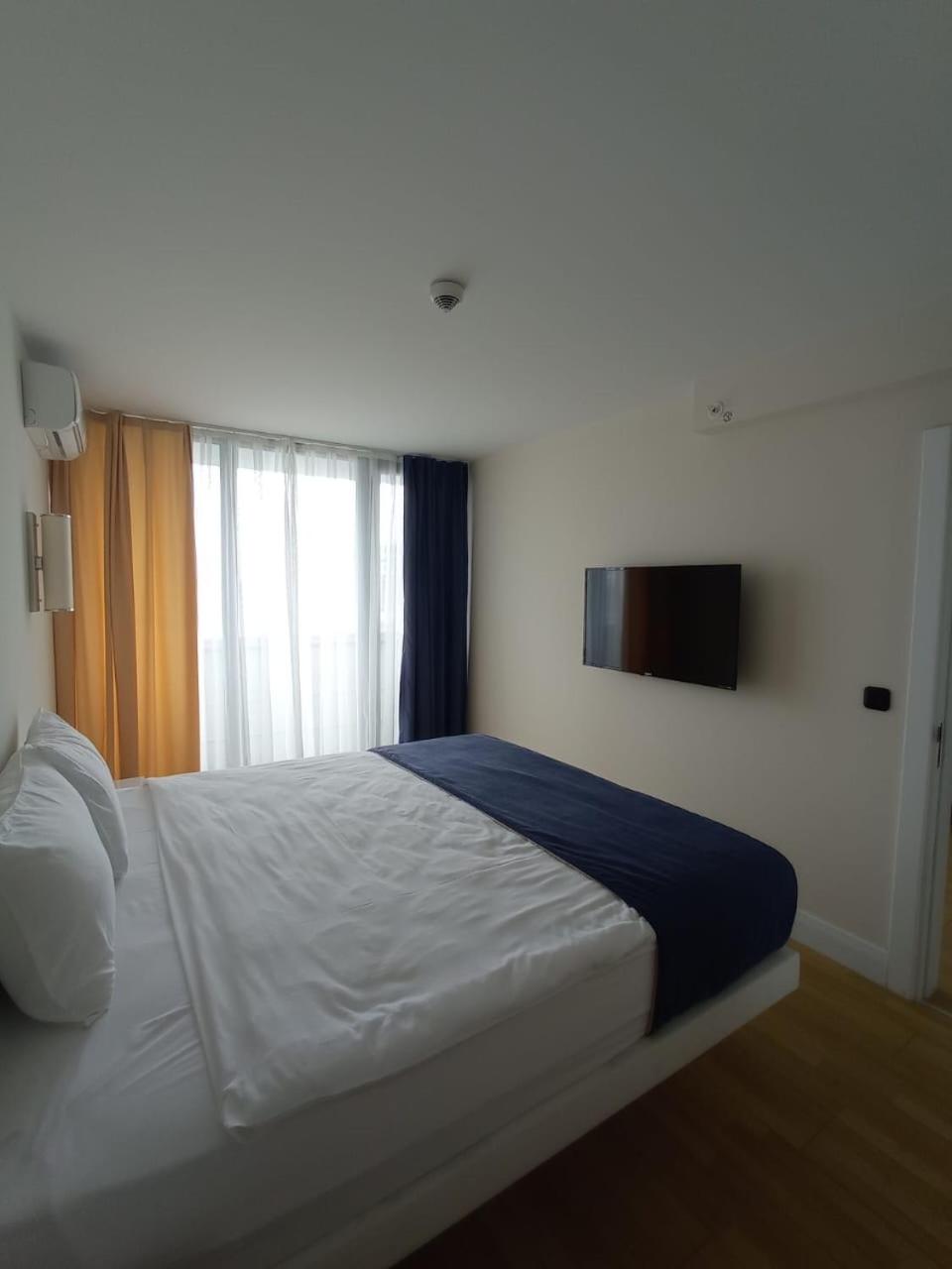 Orbi City C bl 2 room