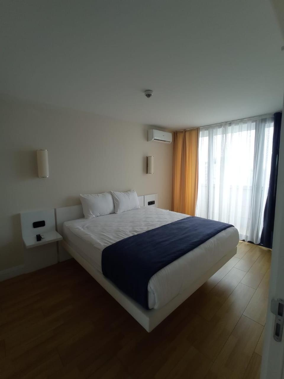 Orbi City C bl 2 room