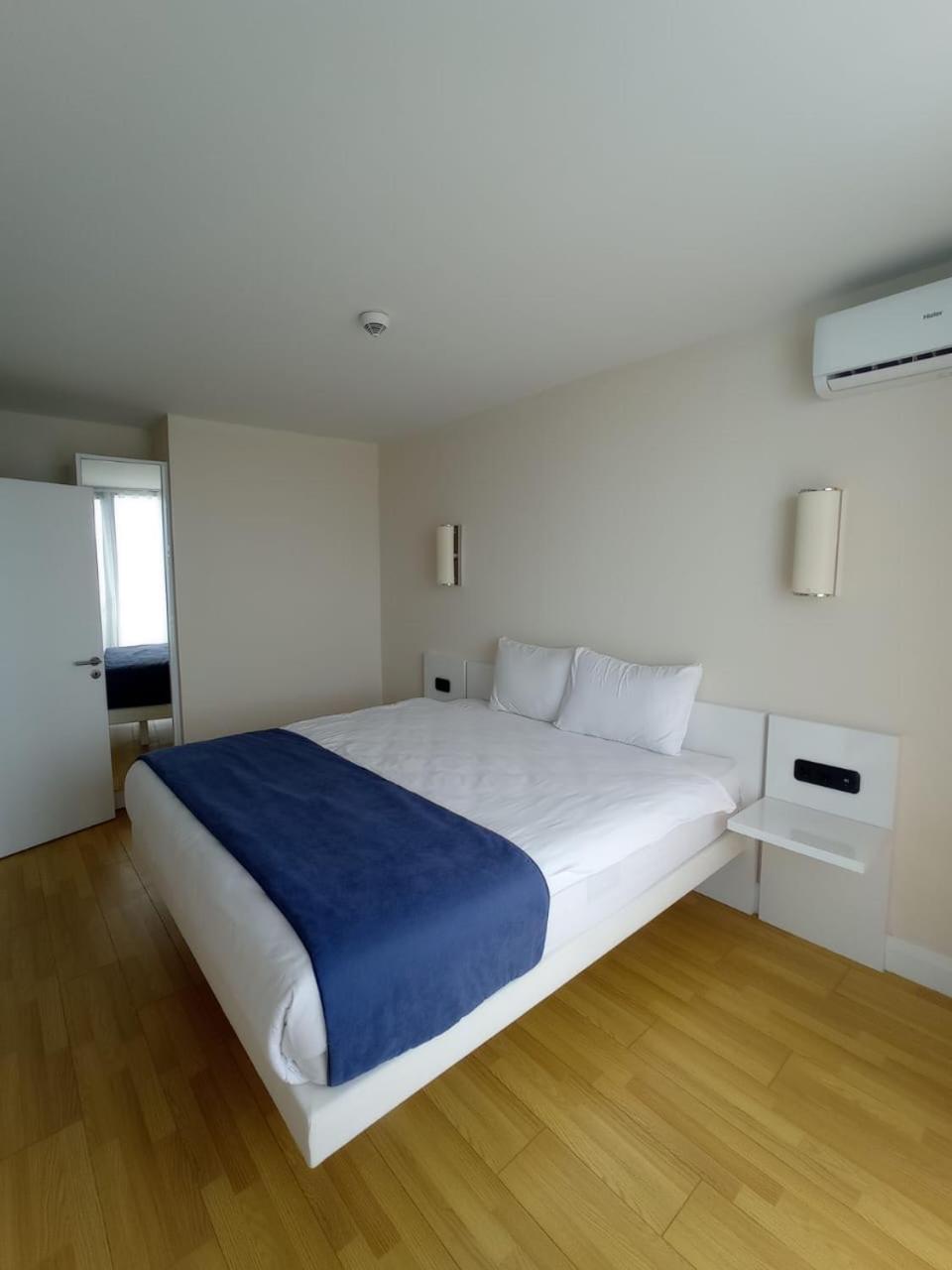 Orbi City C bl 2 room
