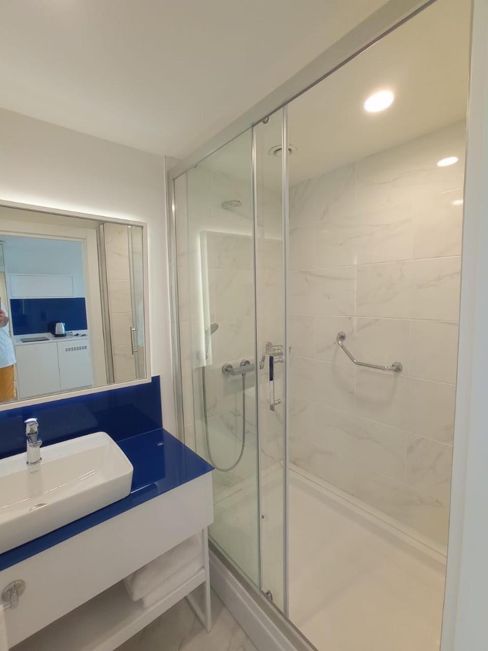 Orbi City C bl 2 room