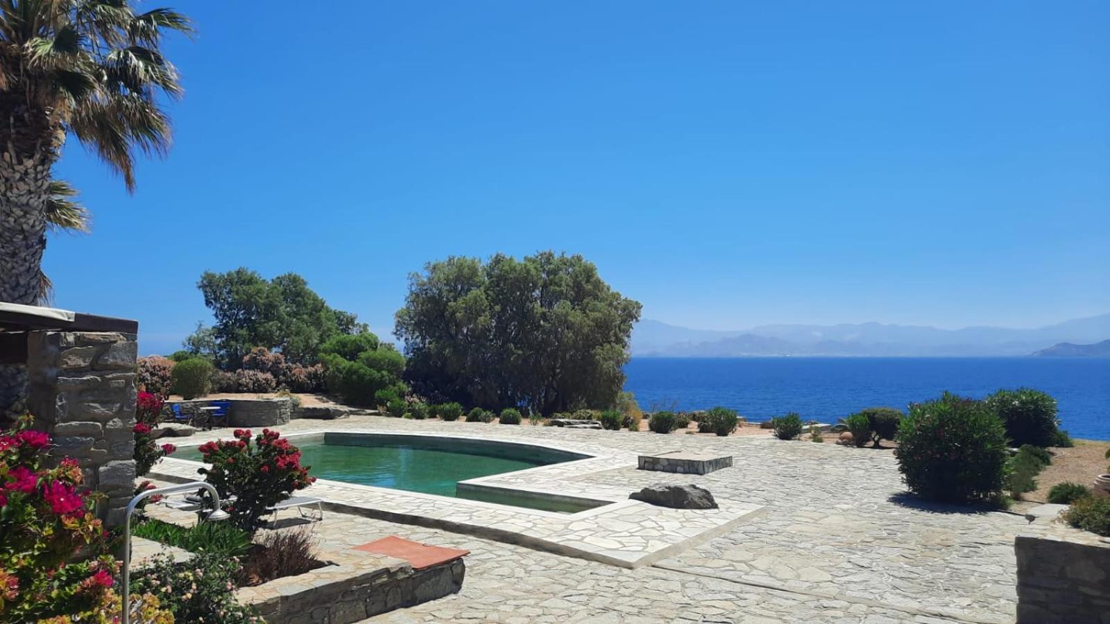 Villa Antinaxos