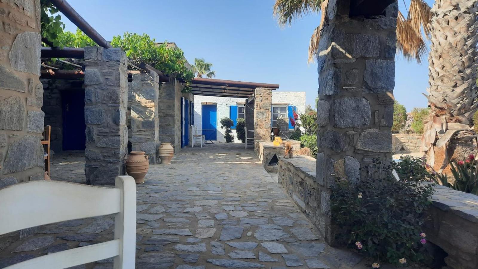 Villa Antinaxos