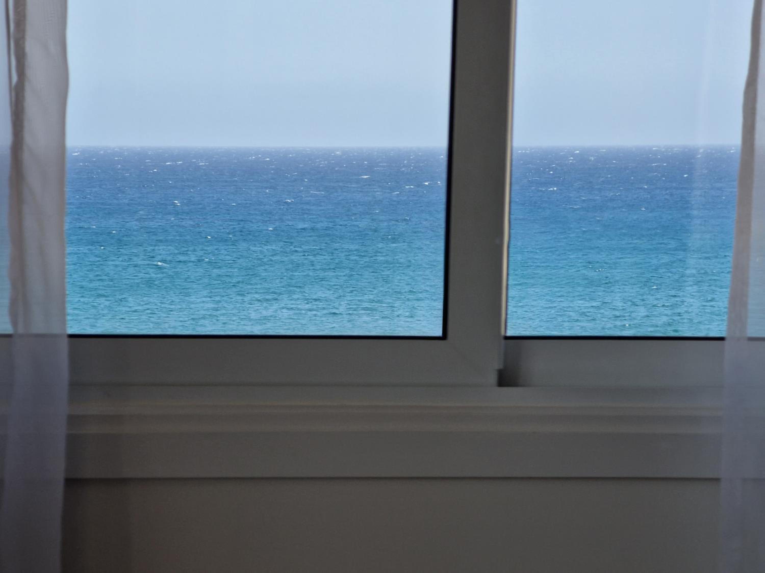 Kitieos Central Apartment with Sea View