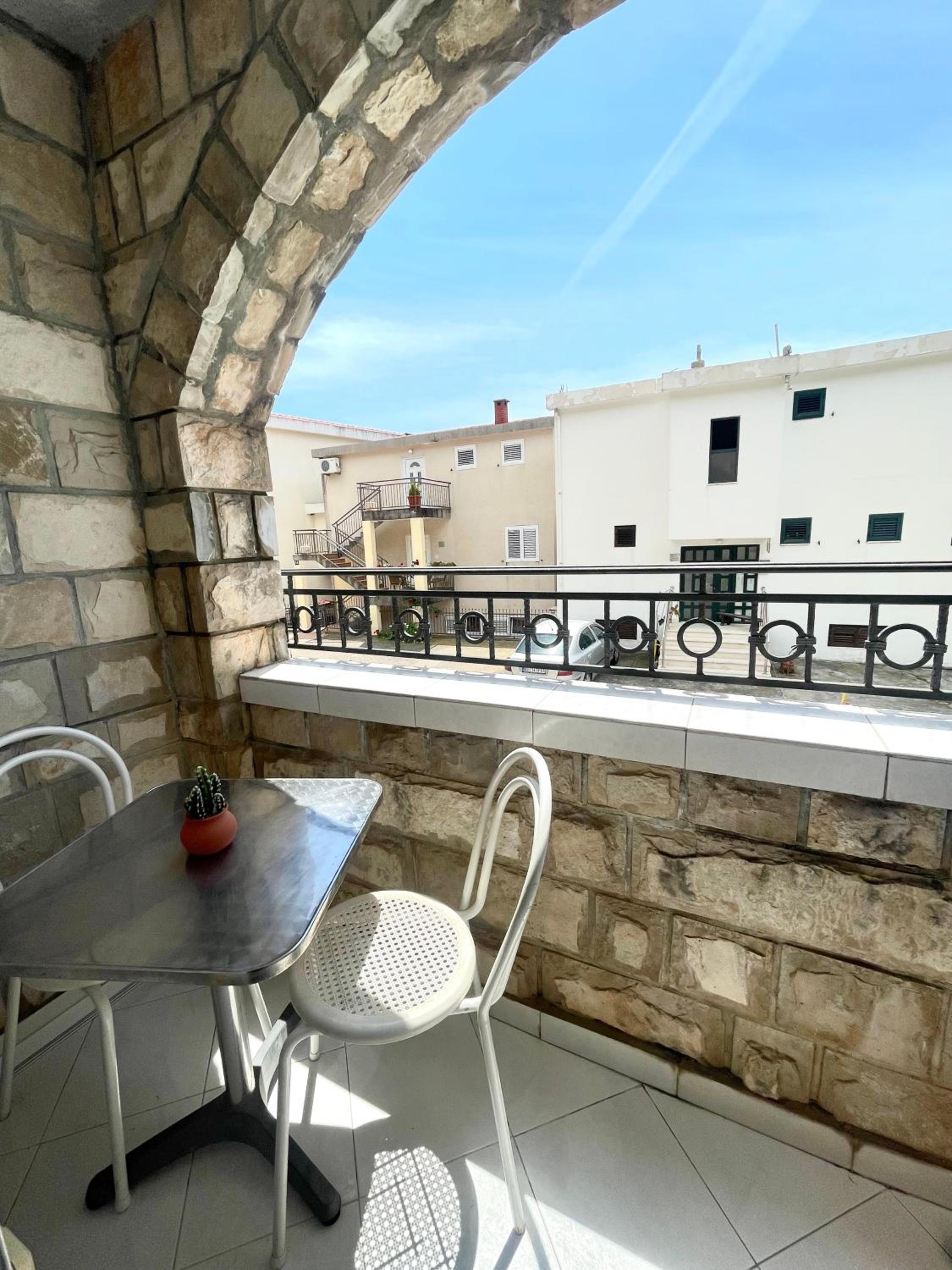 Azzur apartments