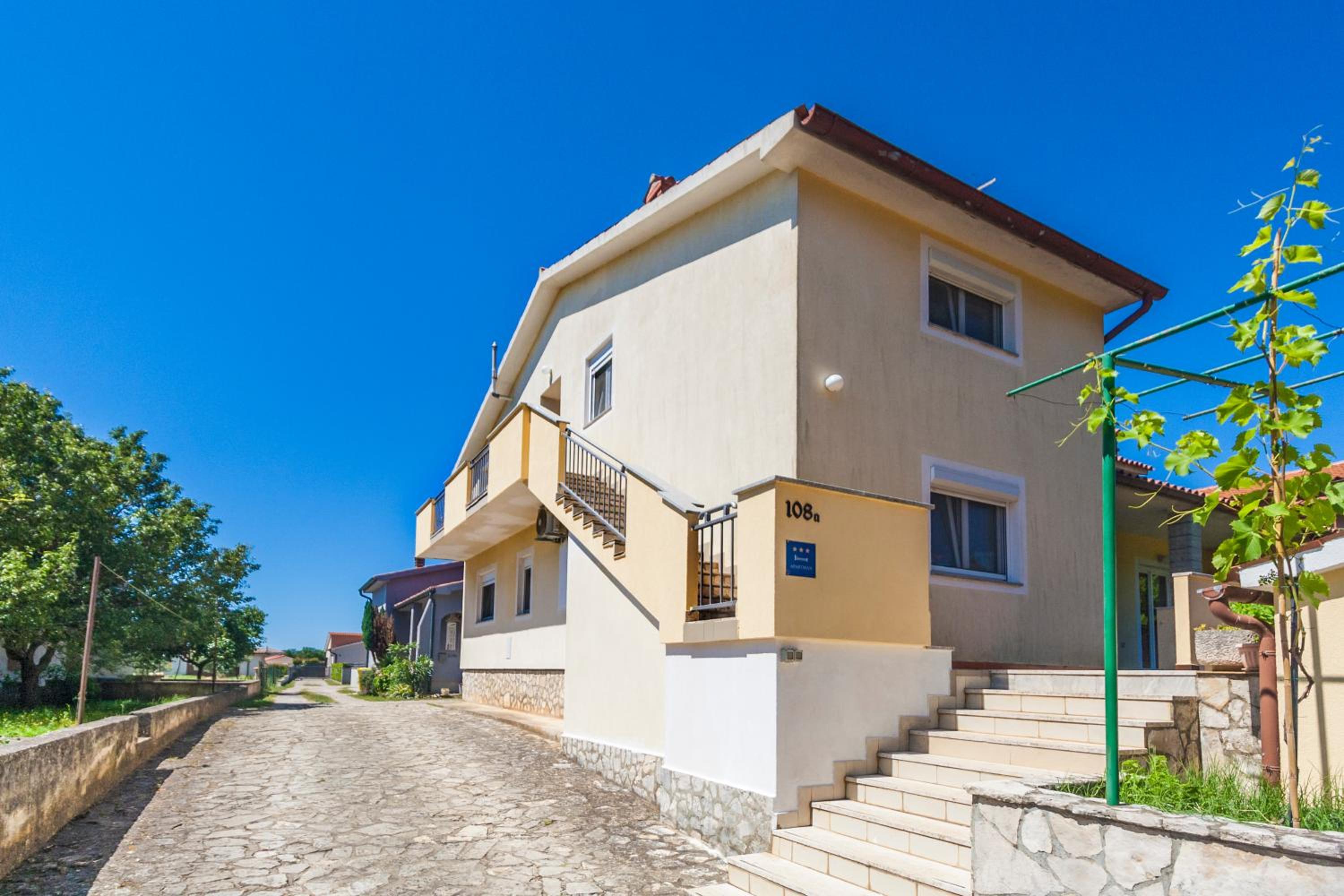 Apartment Gortan with Garden View in Marcana, near Pula, Istria Istrien view 2