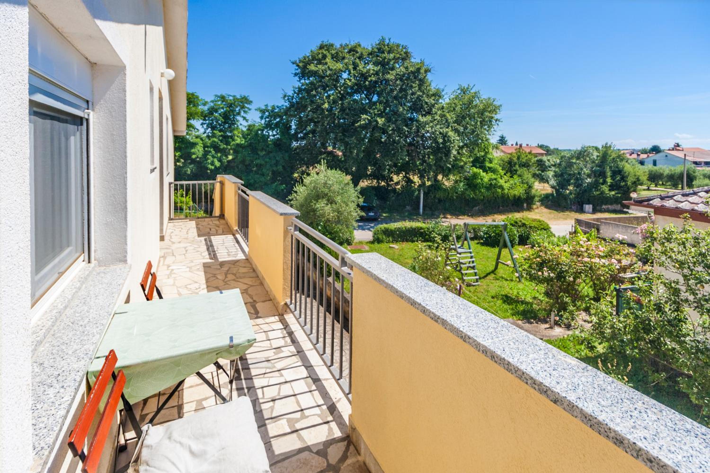 Apartment Gortan with Garden View in Marcana, near Pula, Istria Istrien view 5