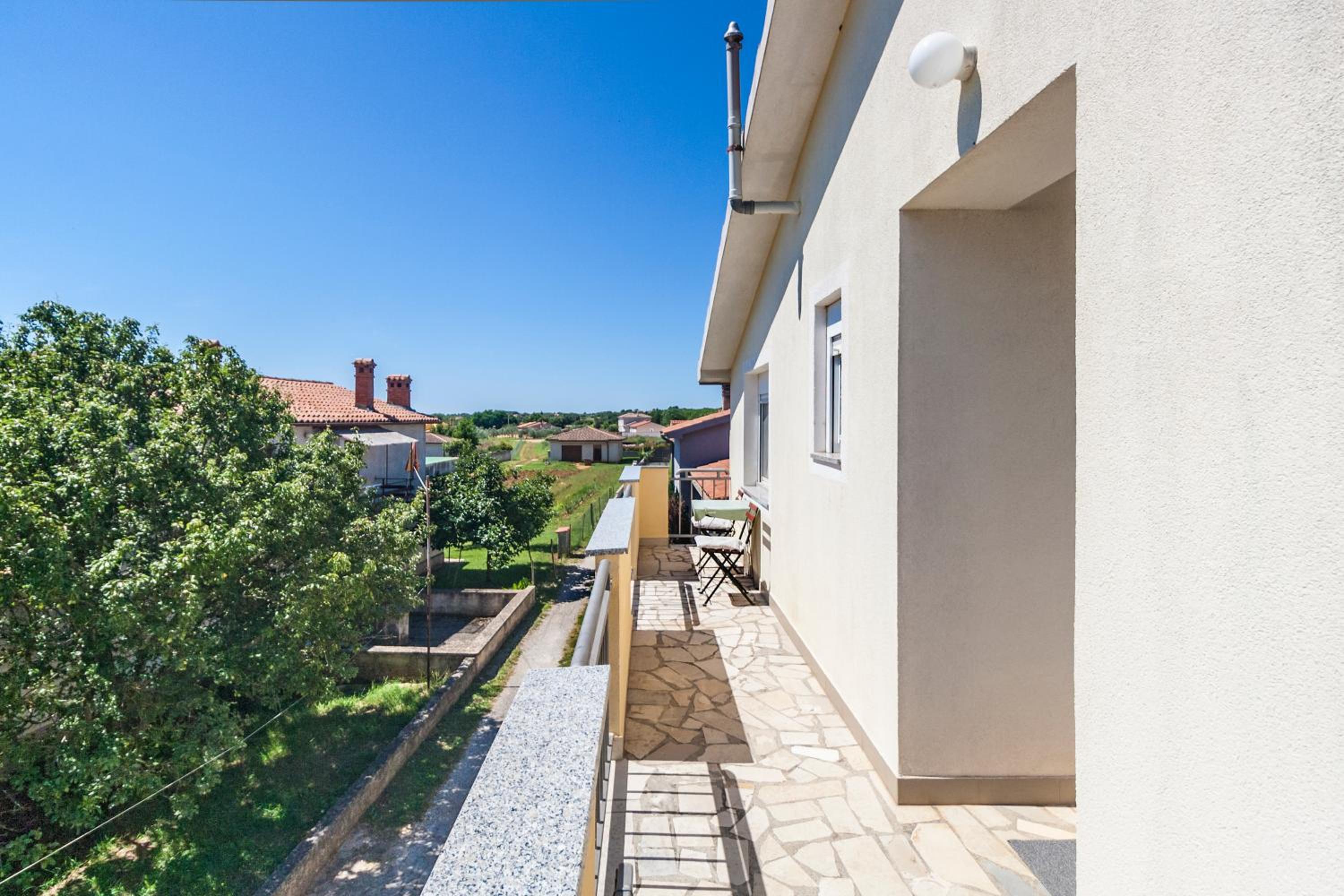 Apartment Gortan with Garden View in Marcana, near Pula, Istria Istrien view 4