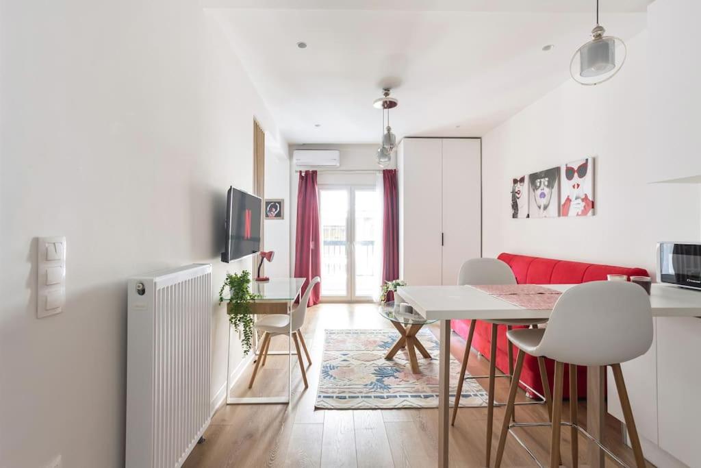Red Velvet Apt near City centre view 3