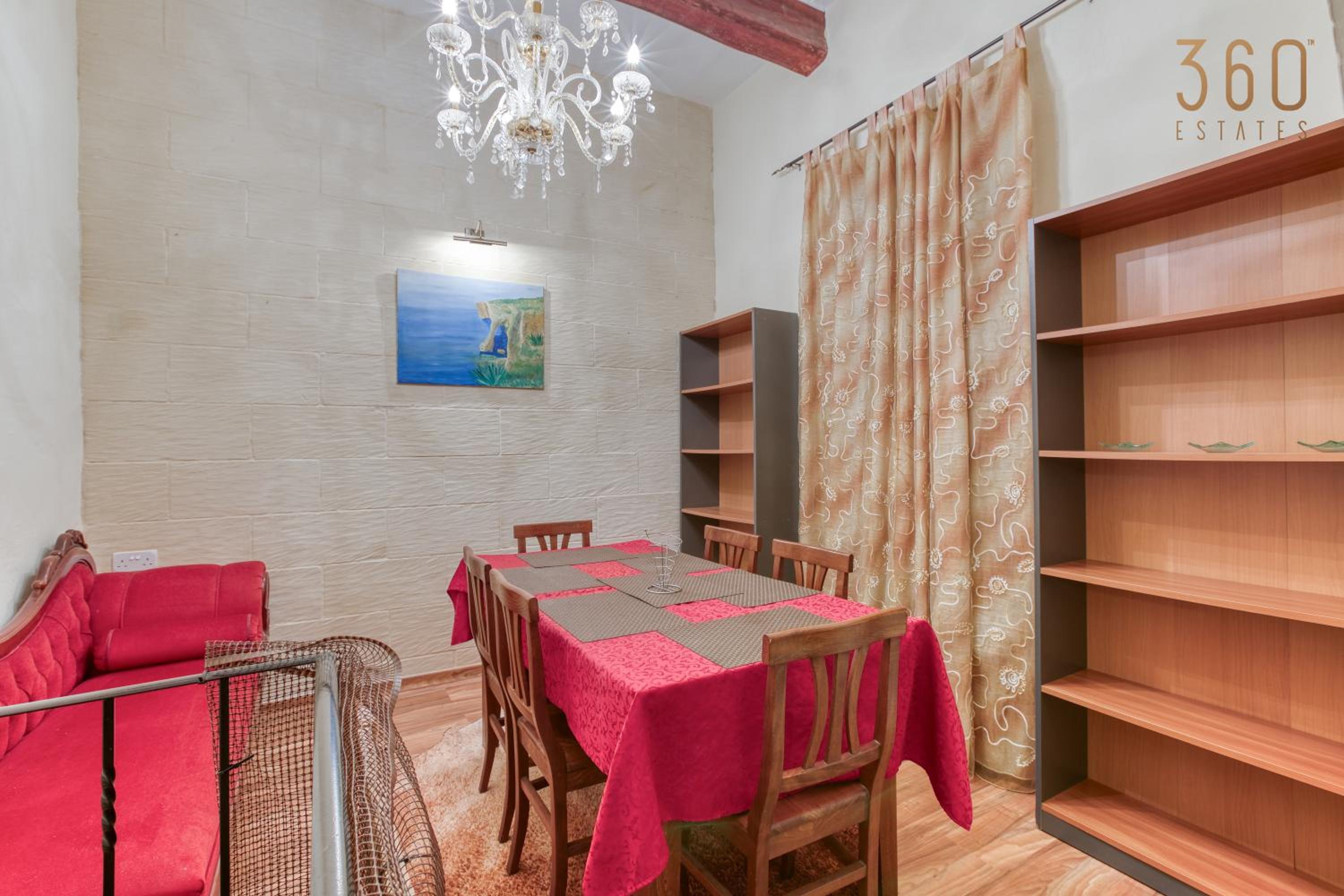 Spacious 4BR Home with wine cellar & hot tub by 360 Estates view 5