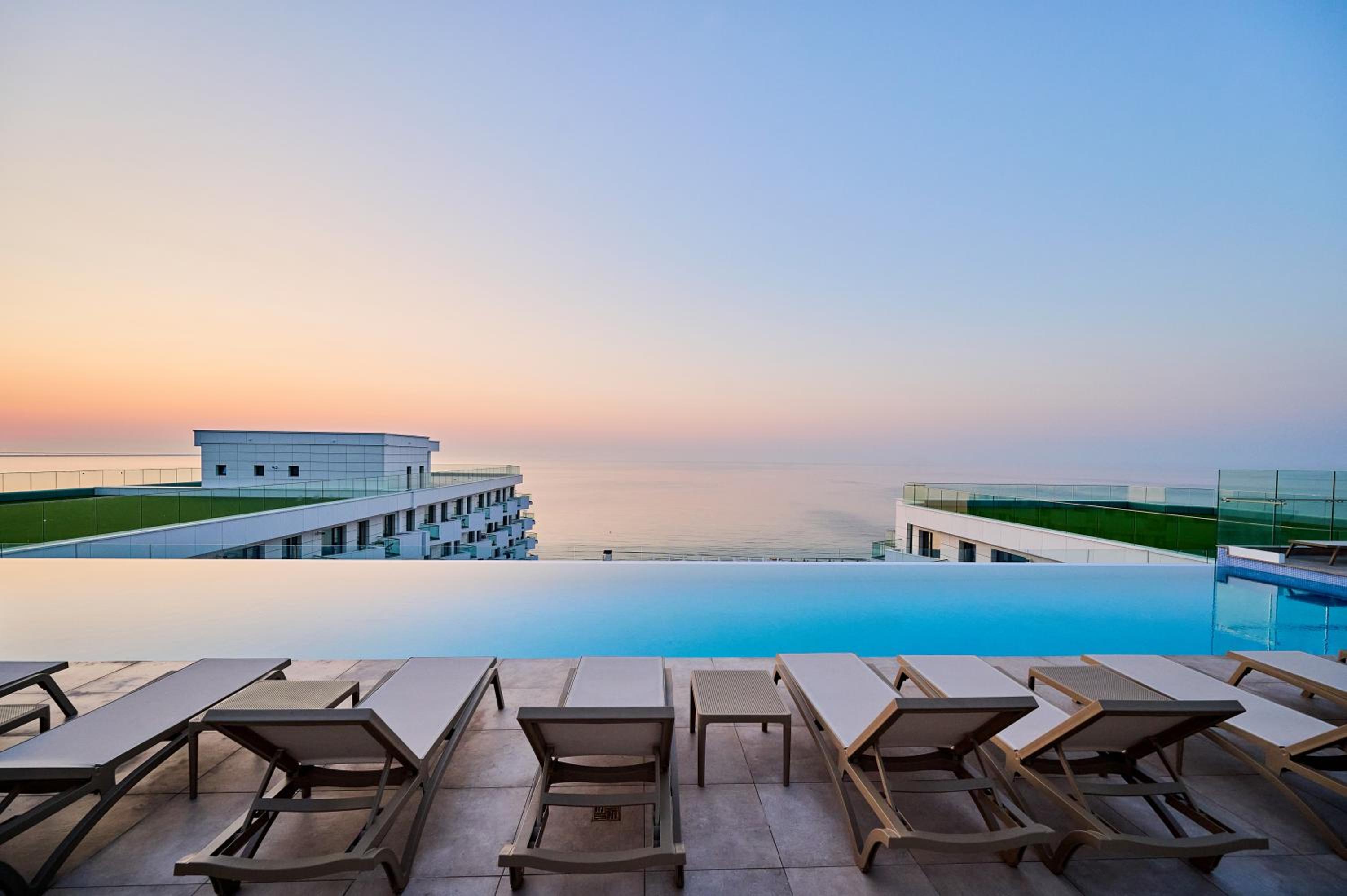 Sapphire in Infinity Pool & Spa Resort view 2